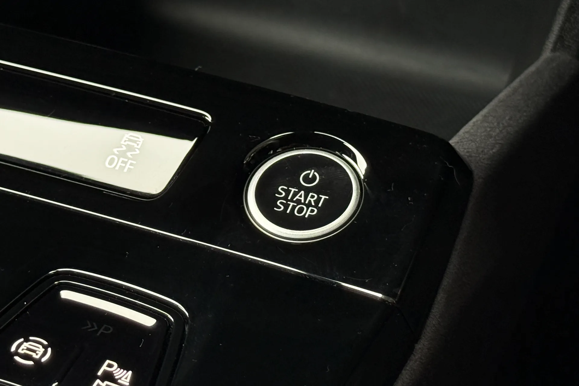 Audi Q6 thumbnail image number 23