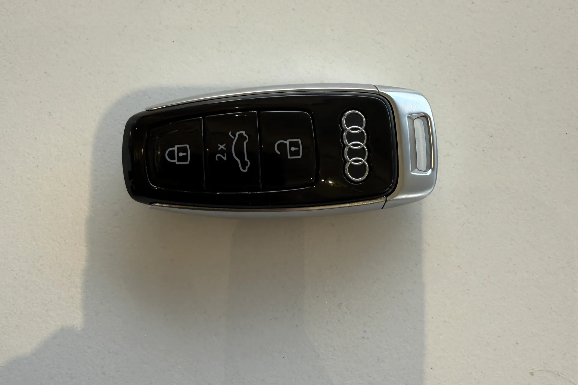 Audi e-tron thumbnail image number 62