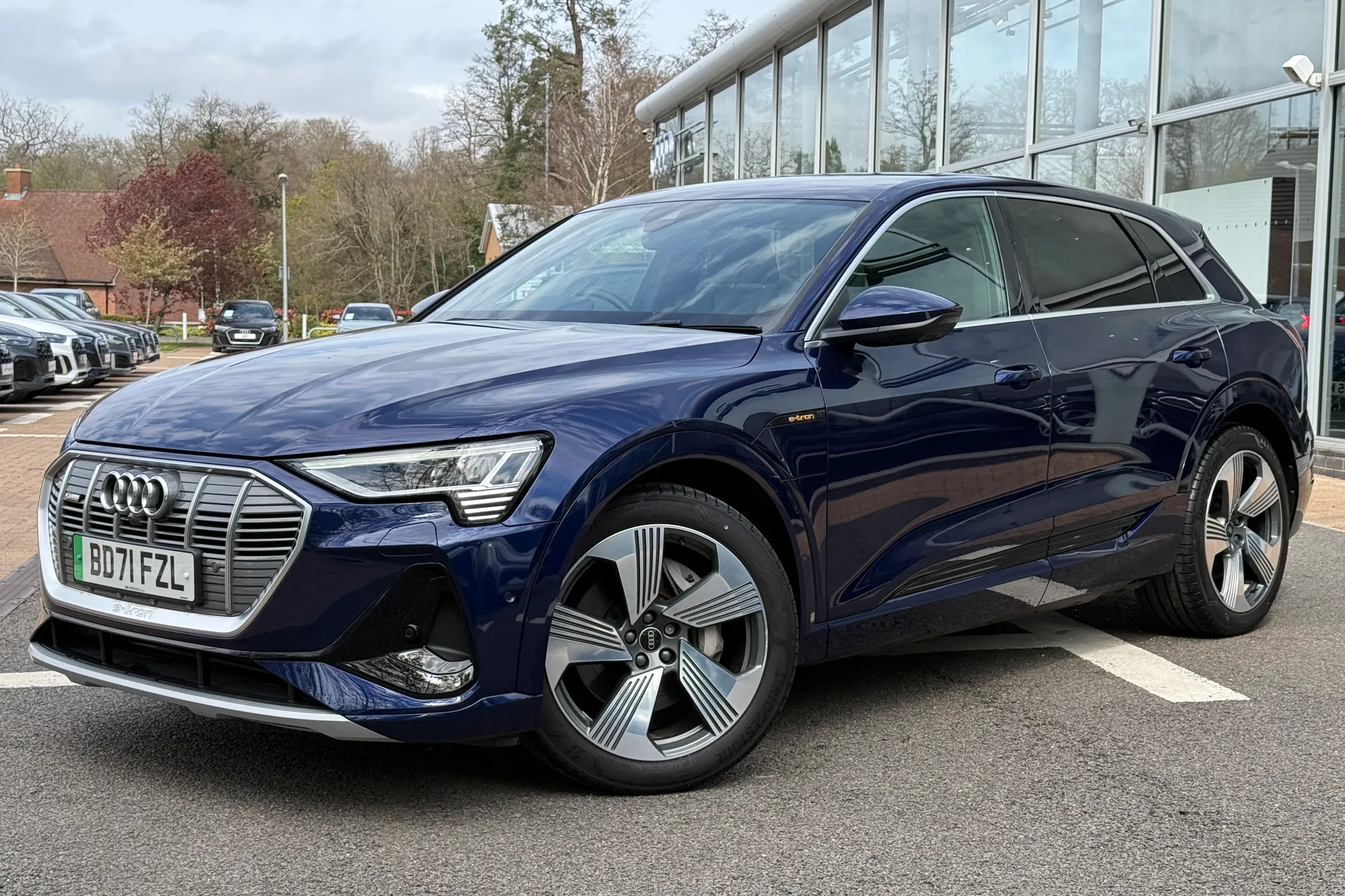 Audi e-tron thumbnail image number 58