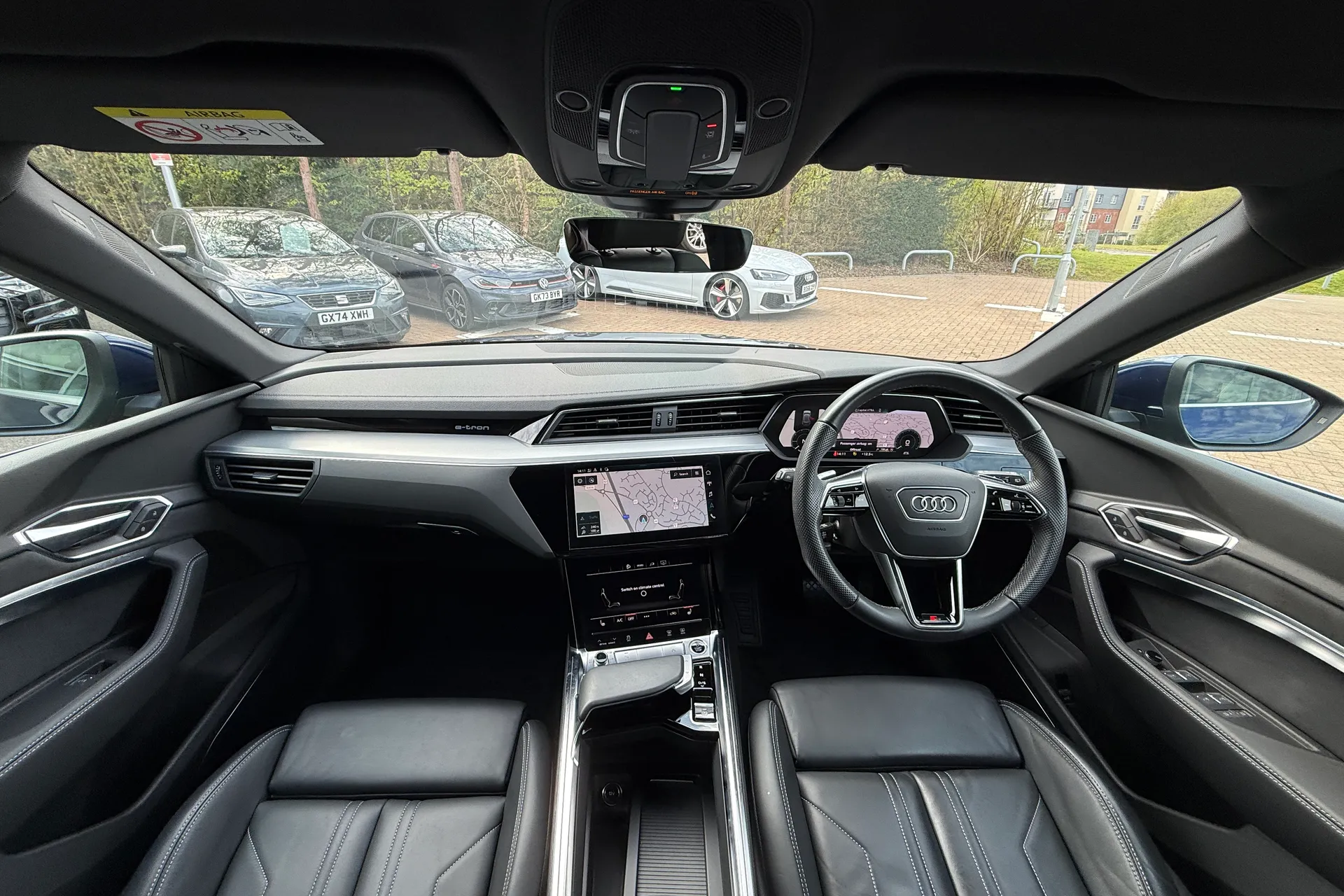 Audi e-tron thumbnail image number 5