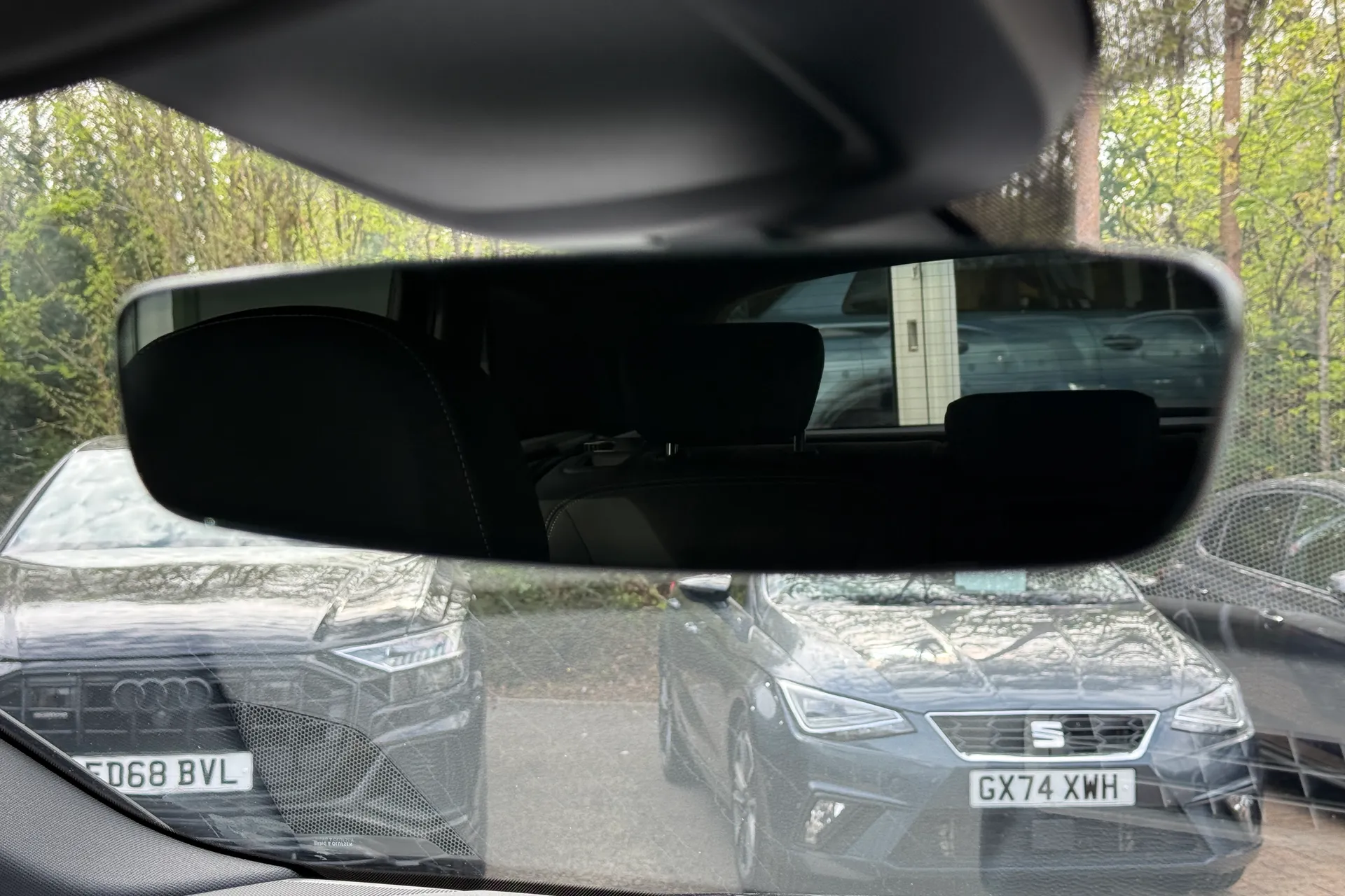 Audi e-tron thumbnail image number 12