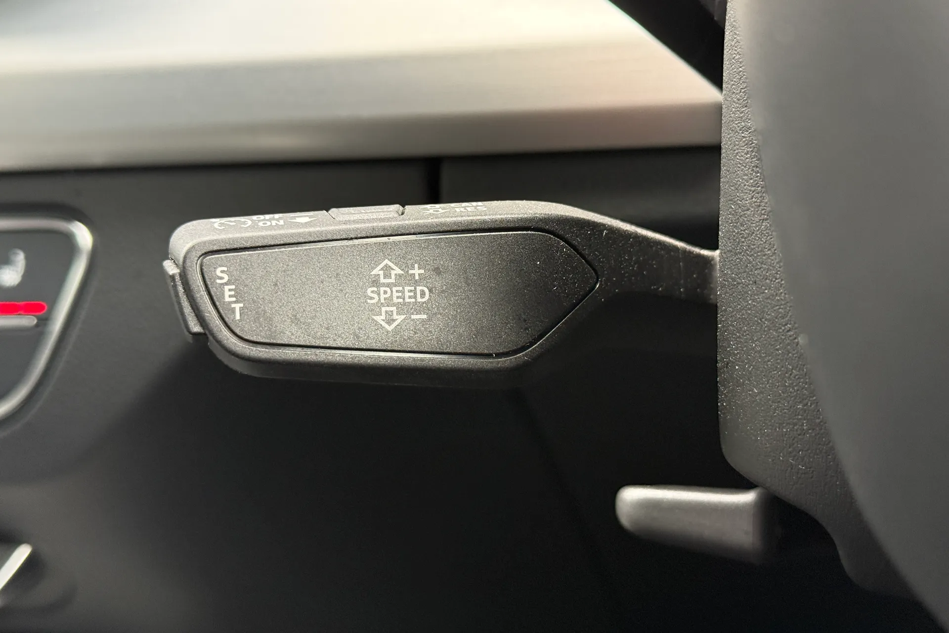 Audi Q5 thumbnail image number 15