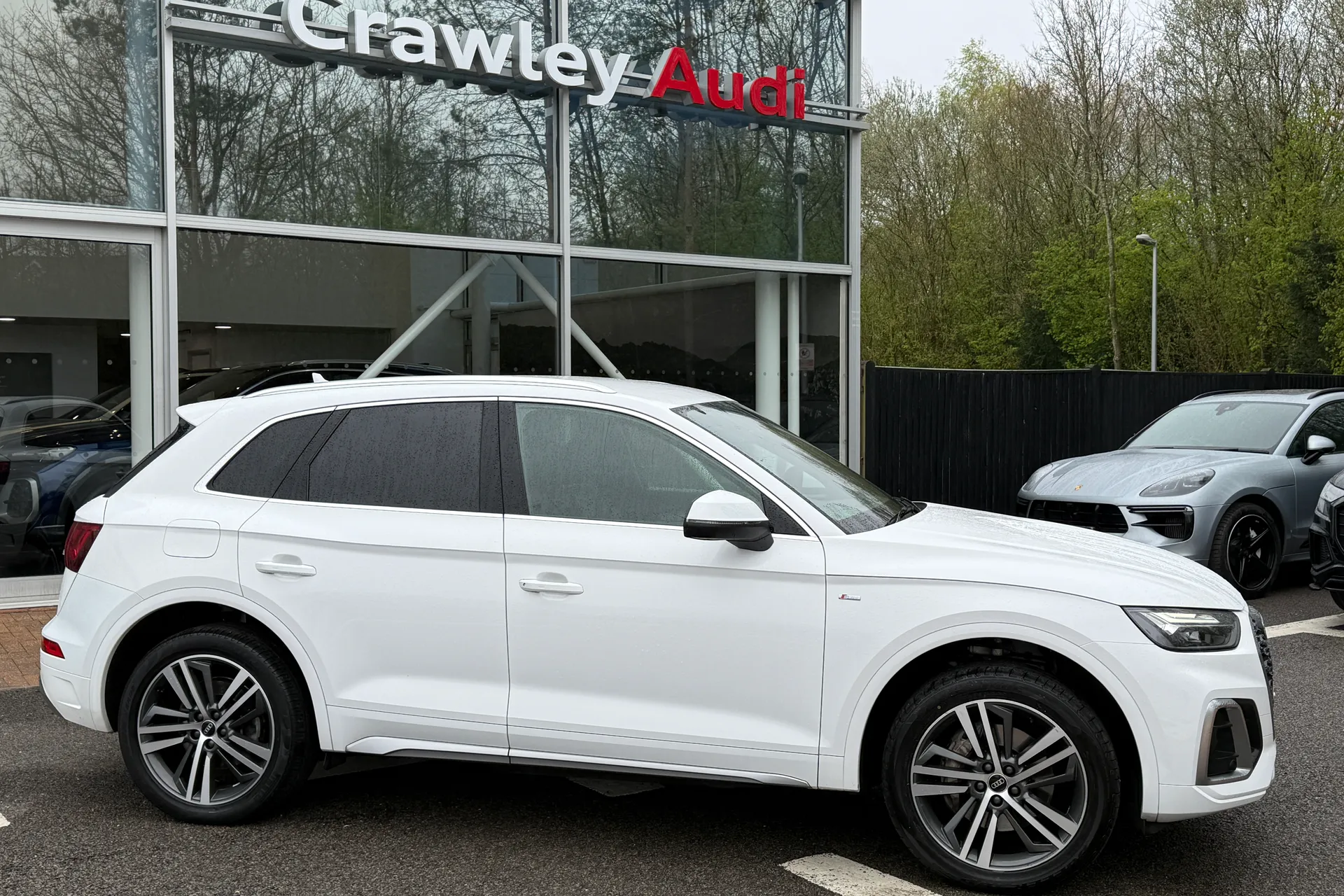 Audi Q5 thumbnail image number 2