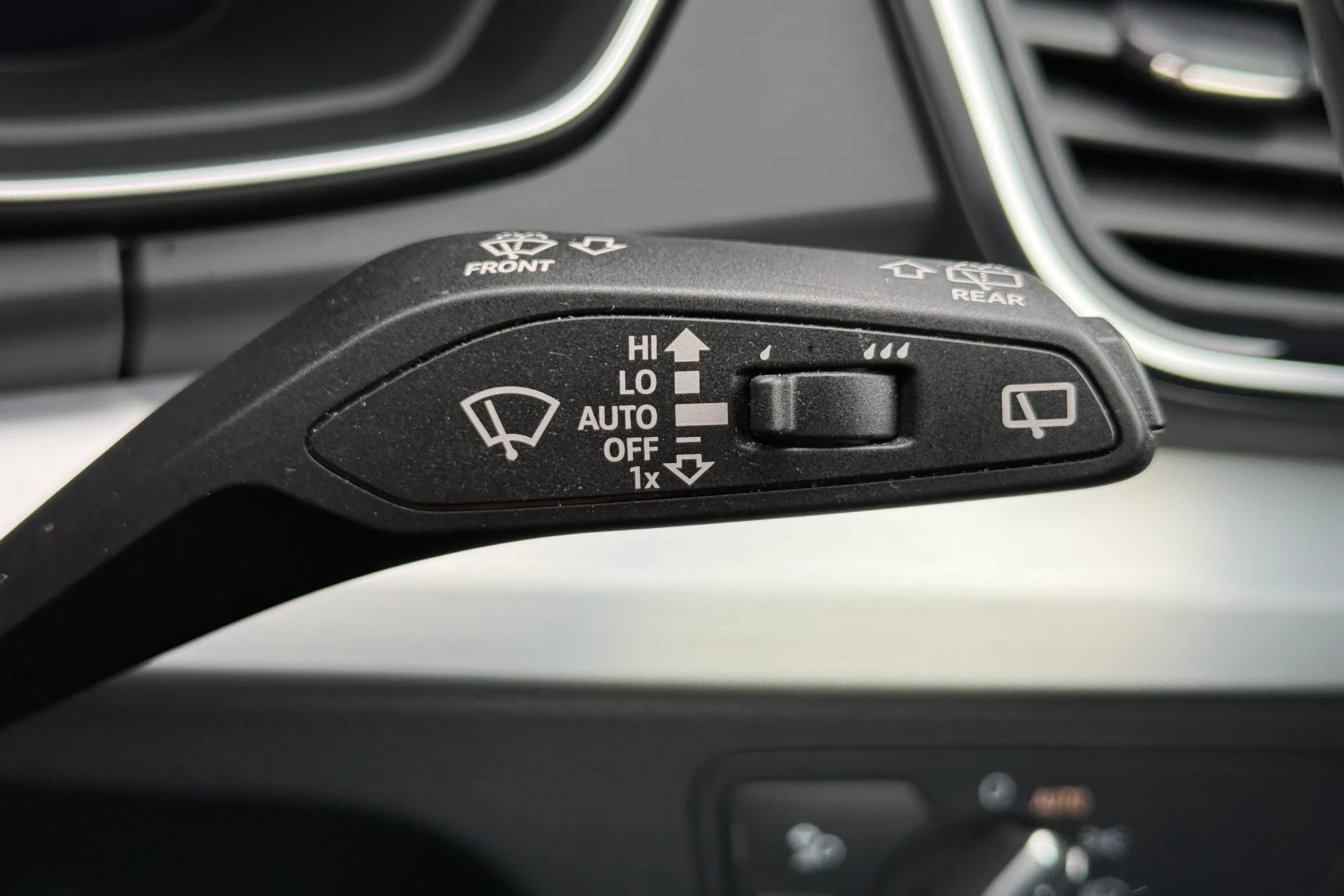 Audi Q5 thumbnail image number 17