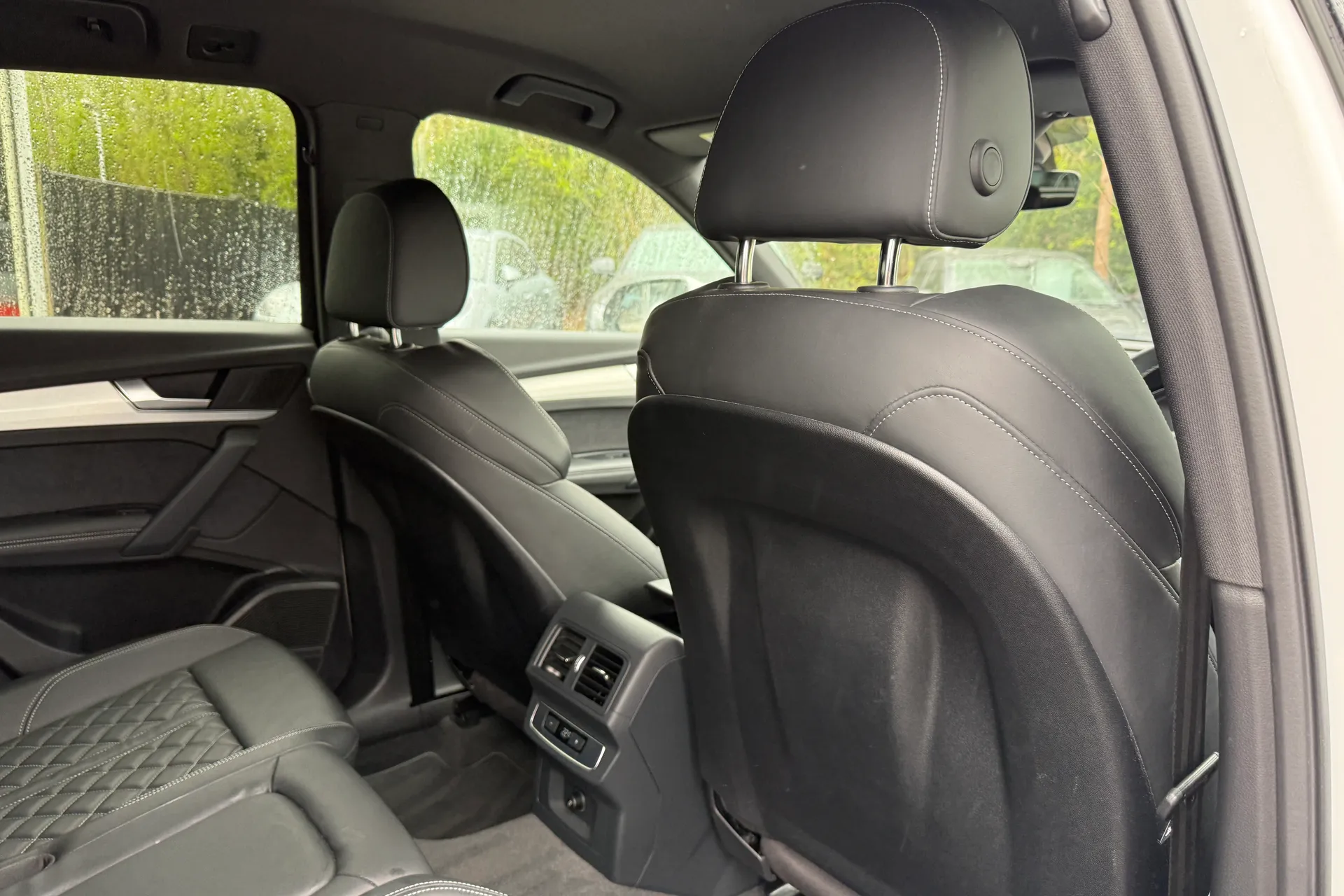 Audi Q5 thumbnail image number 35