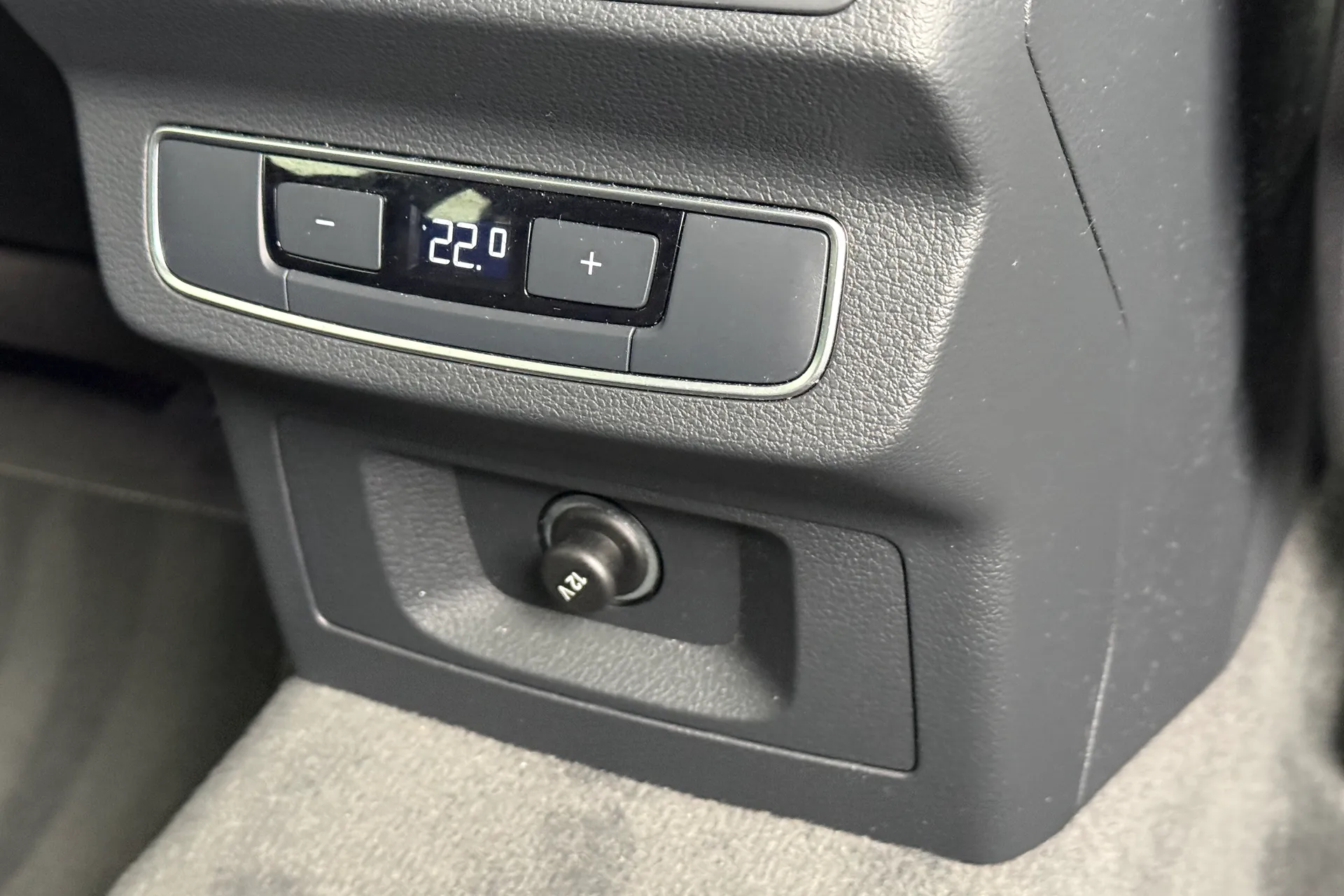 Audi Q5 thumbnail image number 36