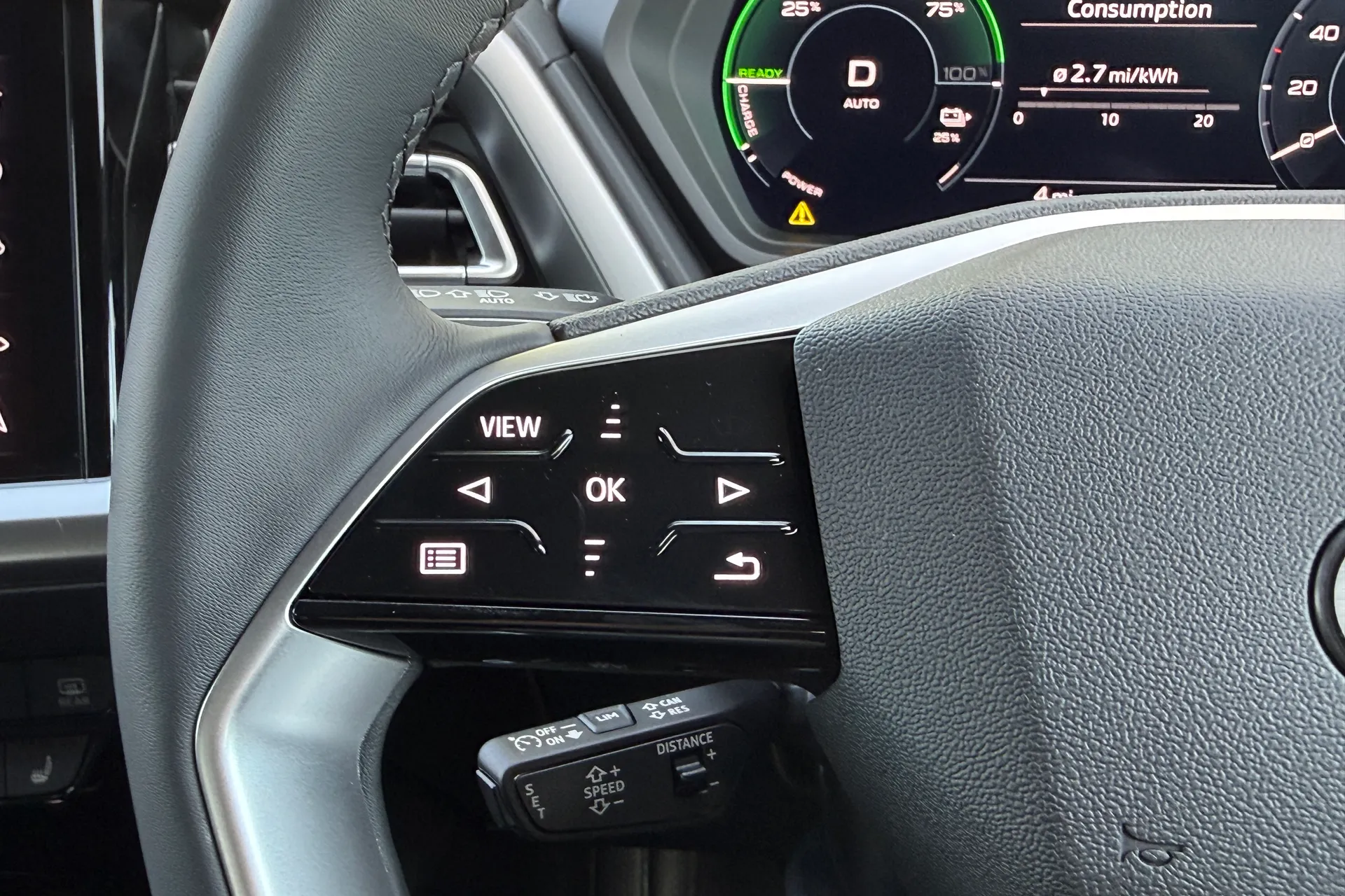 Audi Q4 e-tron thumbnail image number 41