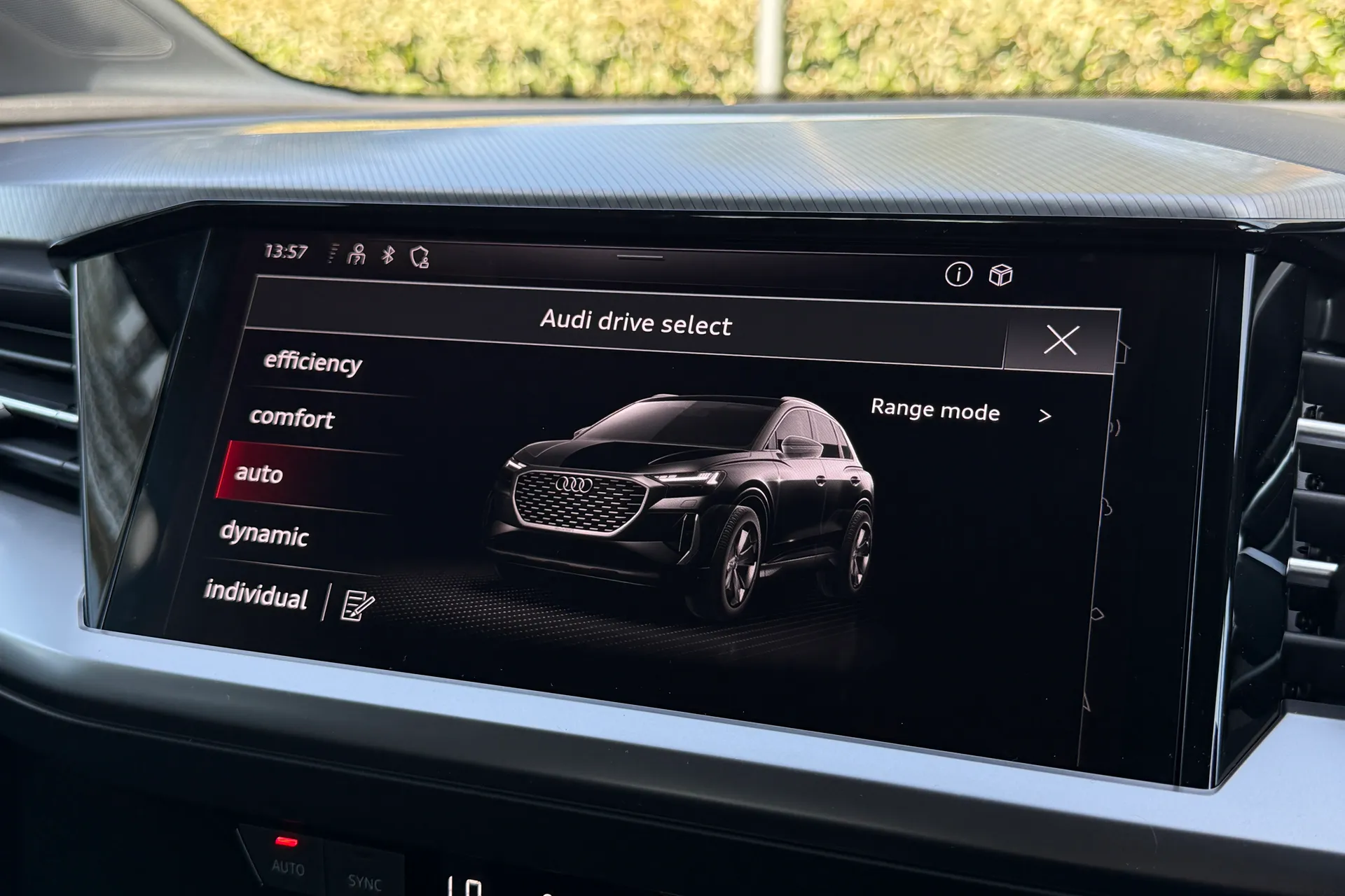 Audi Q4 e-tron thumbnail image number 19