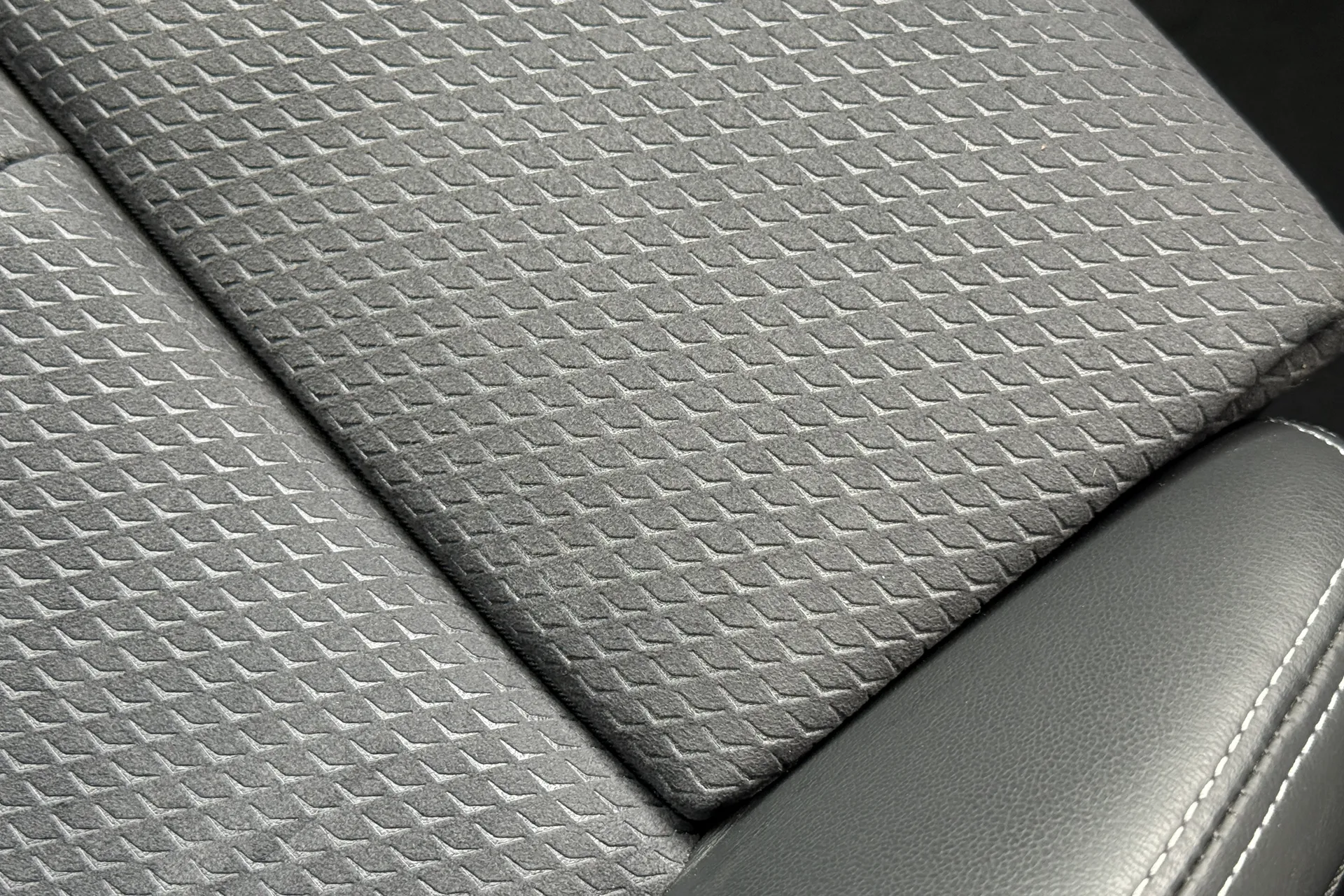 Audi Q5 thumbnail image number 30