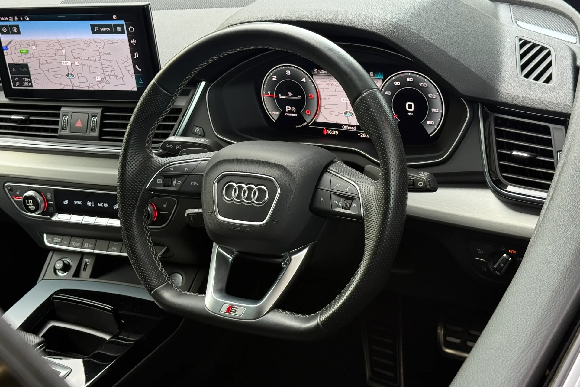 Audi Q5 thumbnail image number 36