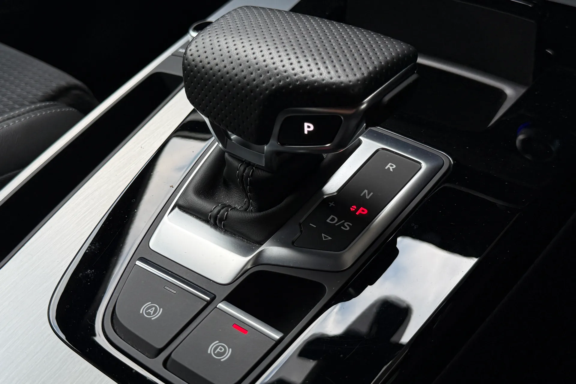 Audi Q5 thumbnail image number 26