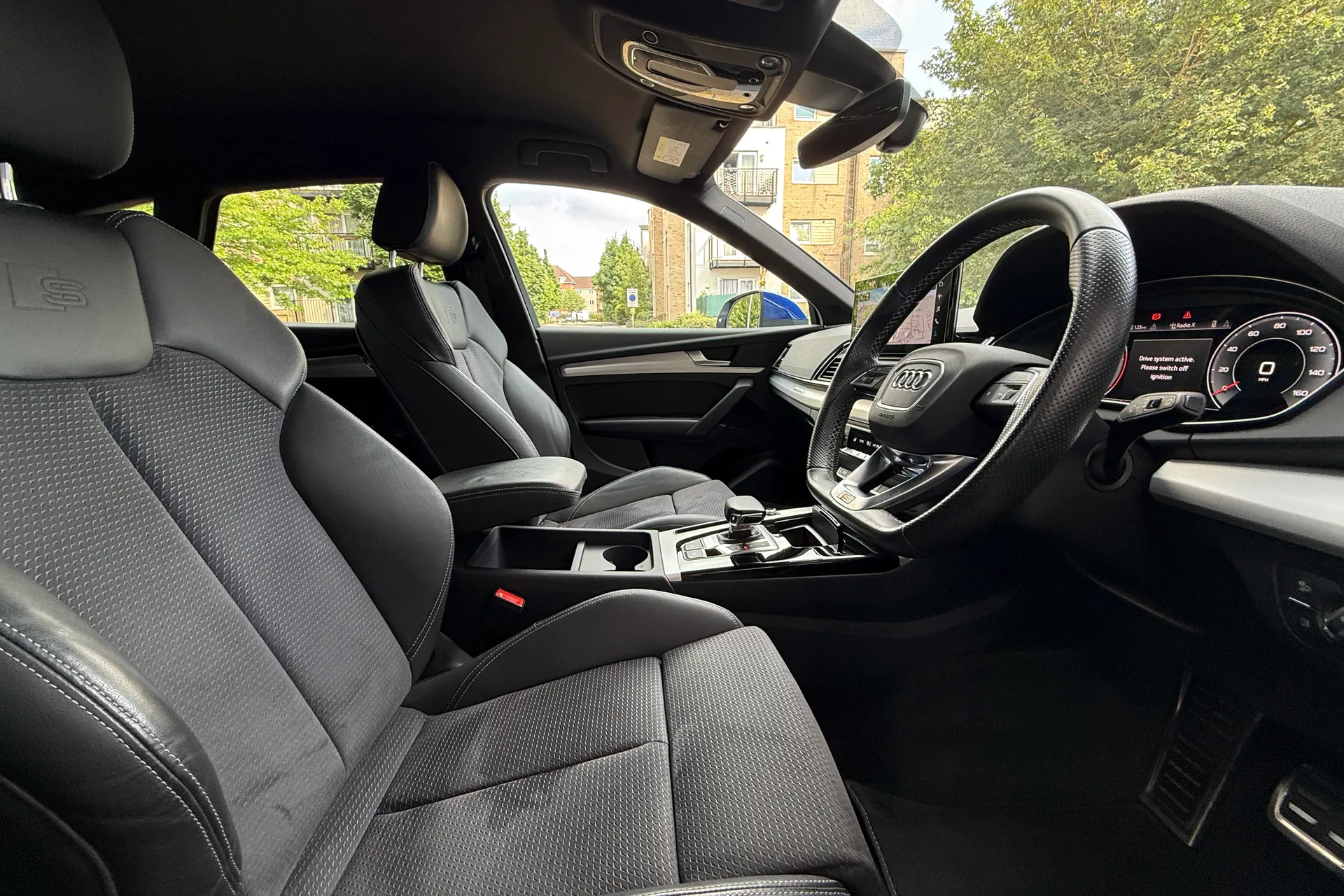 Audi Q5 thumbnail image number 35