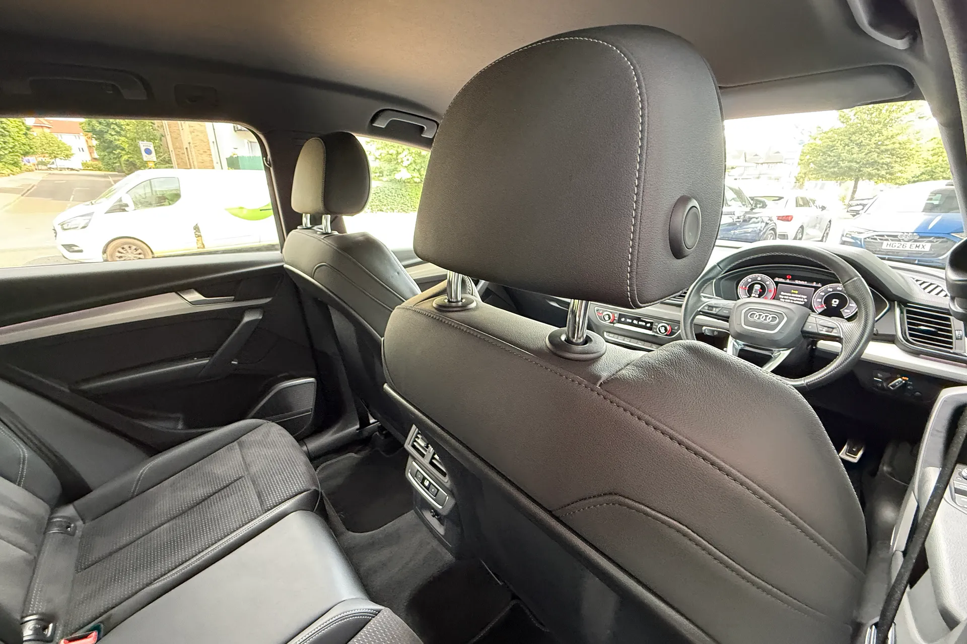 Audi Q5 thumbnail image number 40