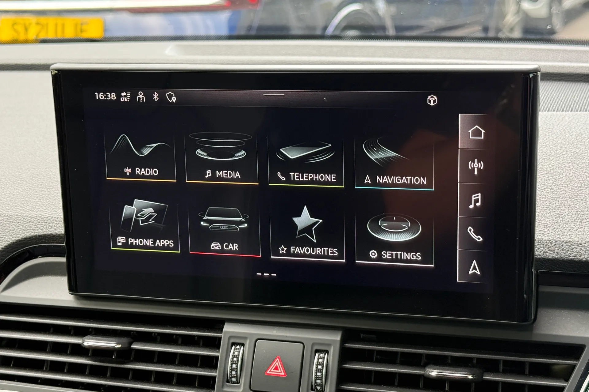 Audi Q5 thumbnail image number 16