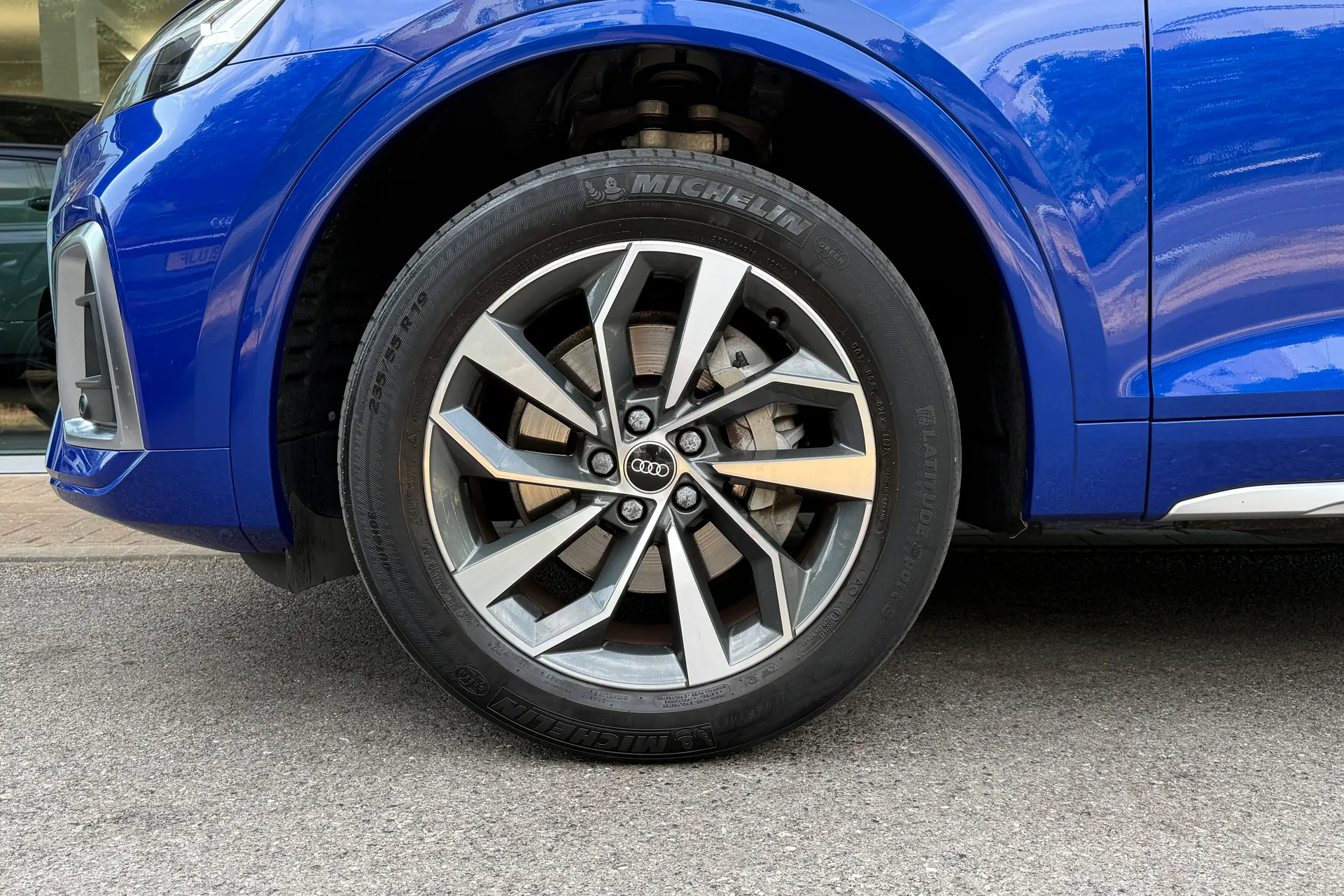 Audi Q5 thumbnail image number 5