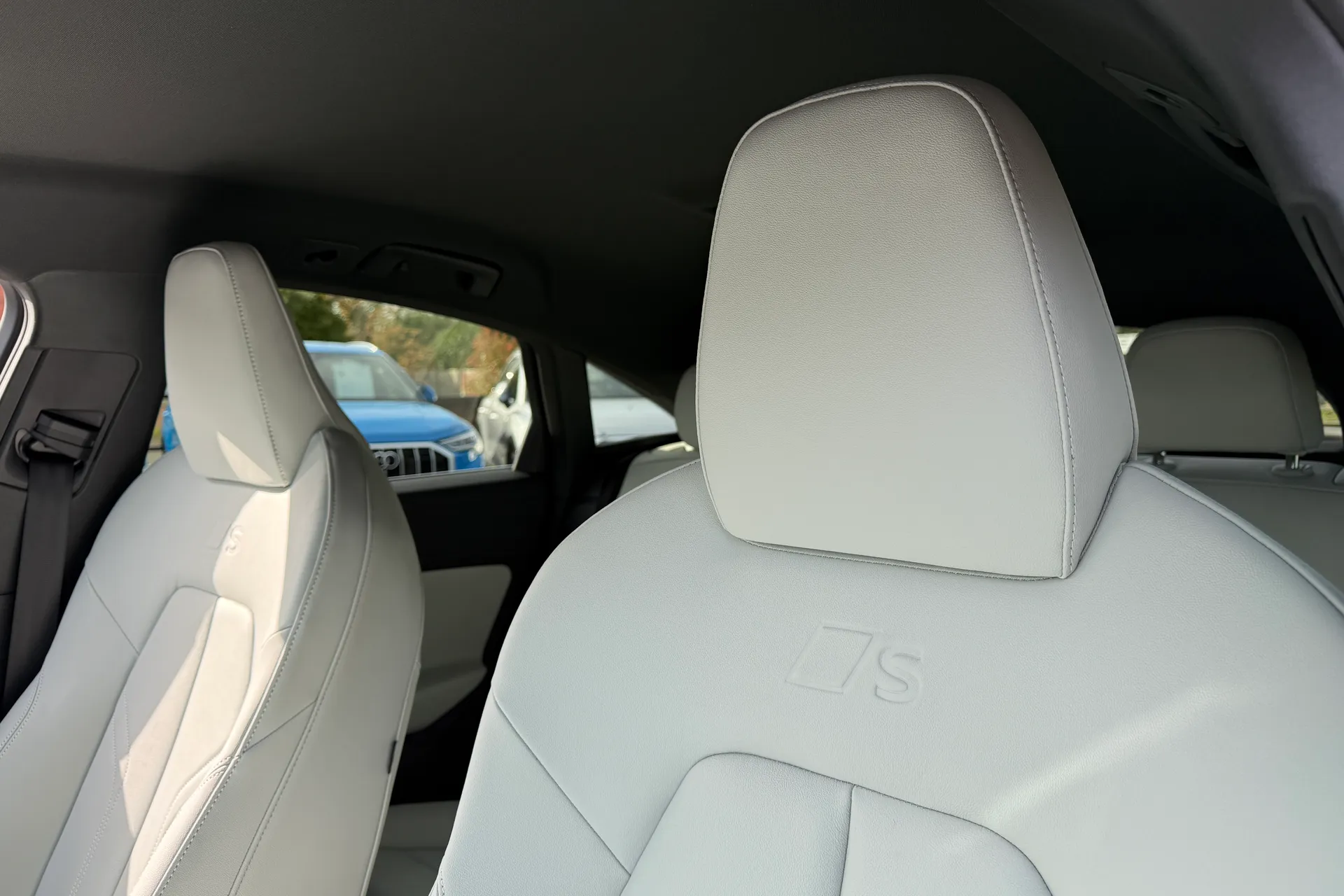 Audi A5 thumbnail image number 37
