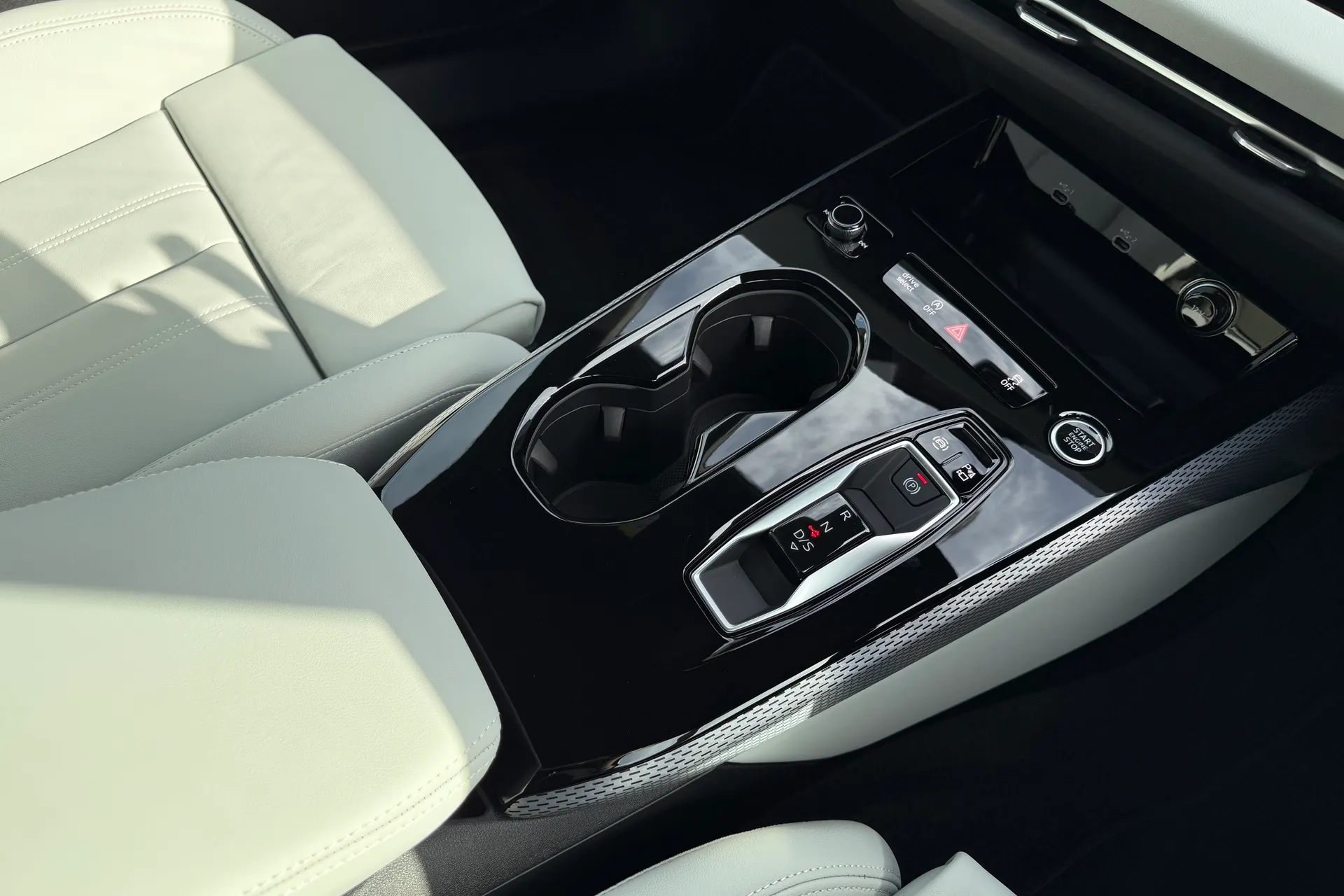 Audi A5 thumbnail image number 47