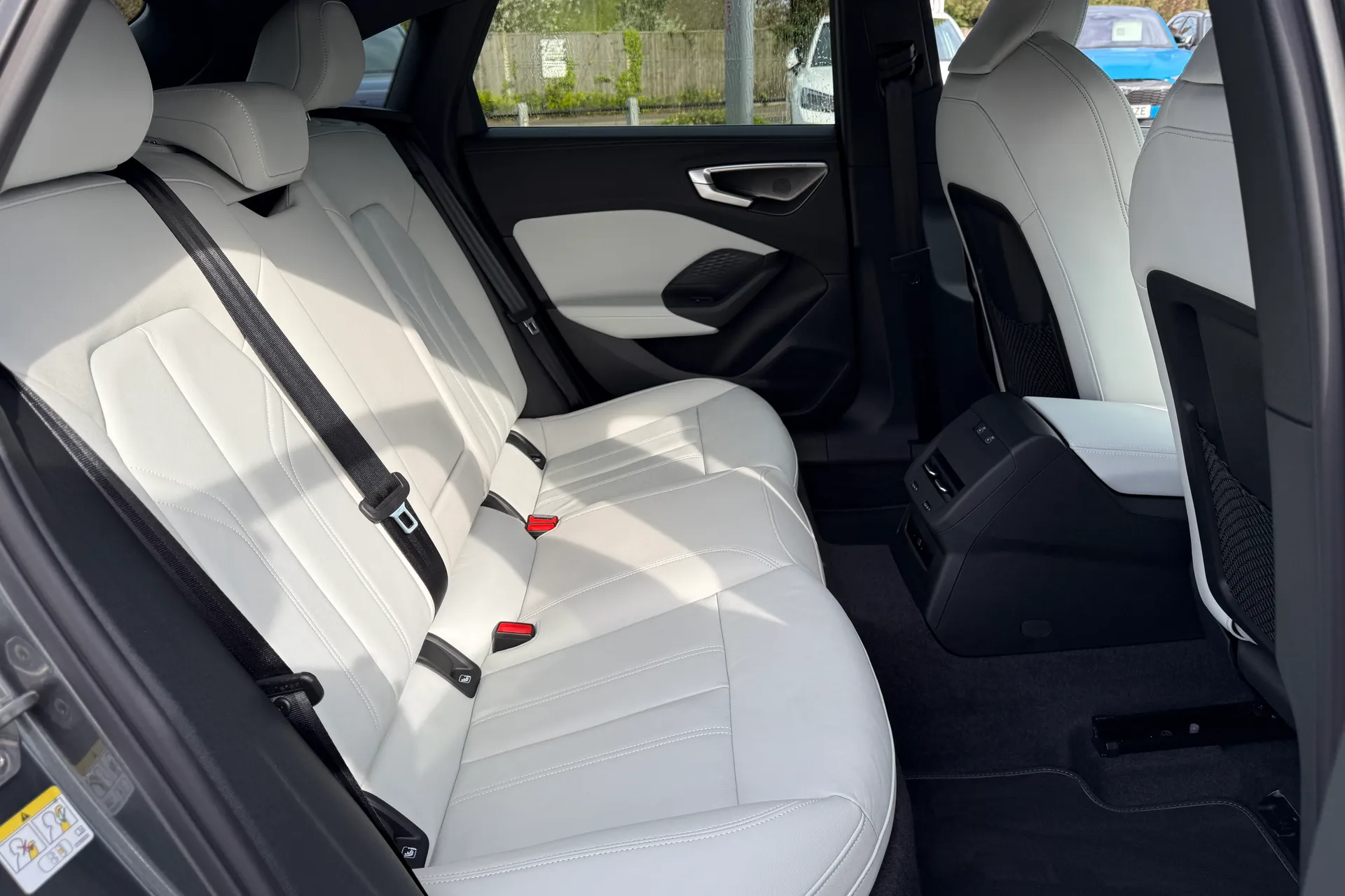 Audi A5 thumbnail image number 52