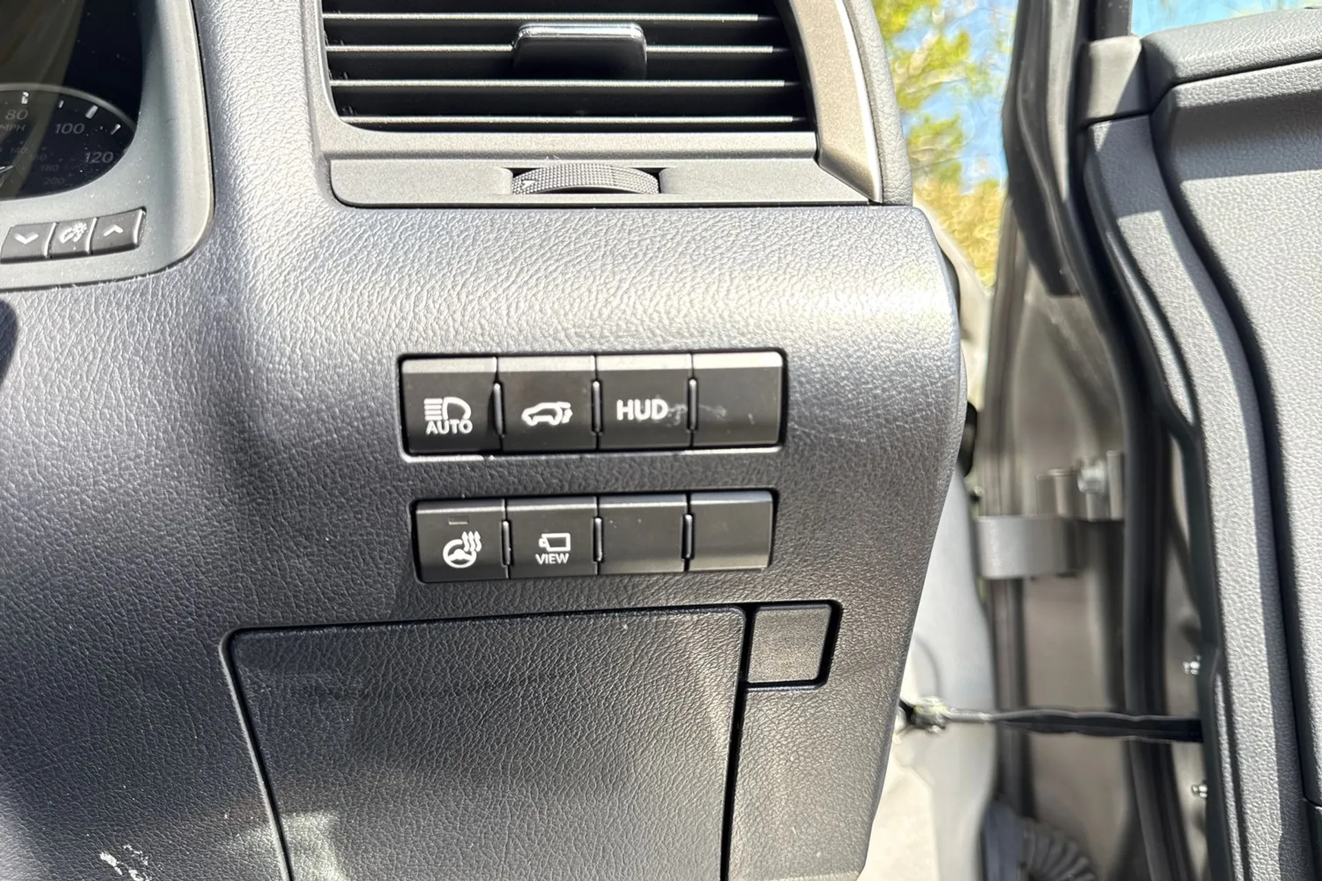 LEXUS RX thumbnail image number 25