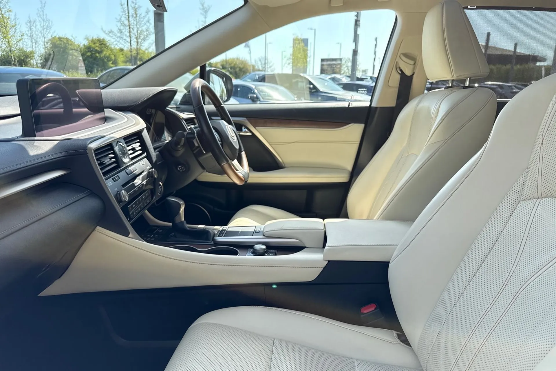 LEXUS RX thumbnail image number 42