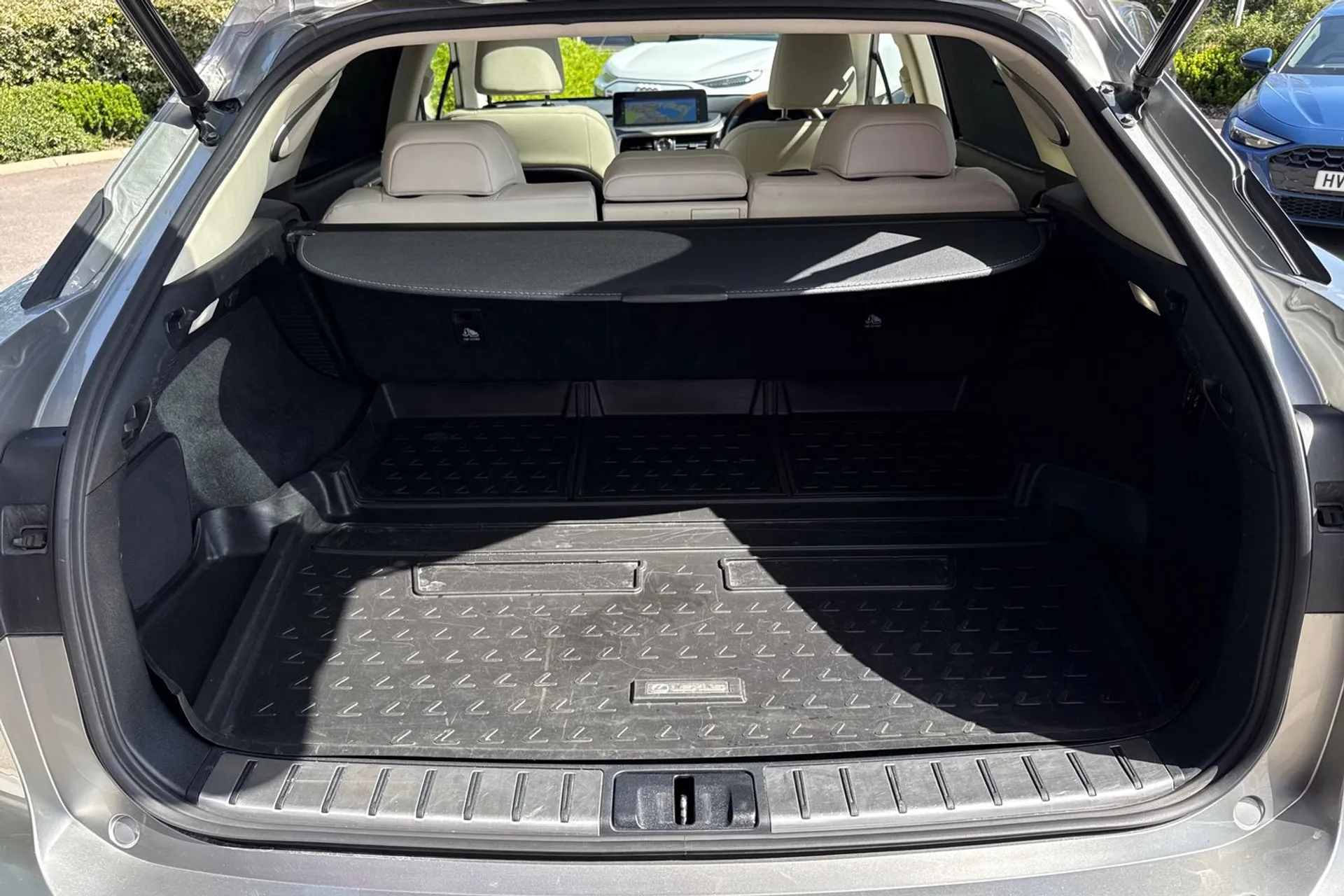 LEXUS RX thumbnail image number 34