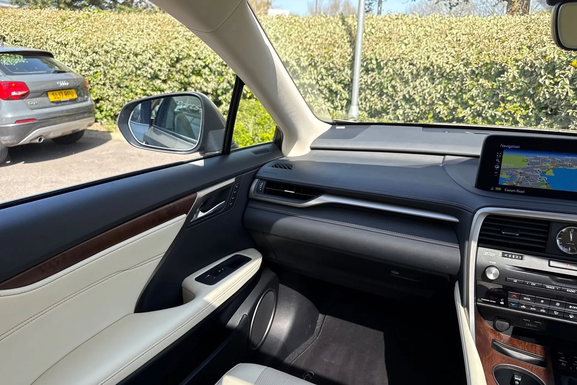 LEXUS RX thumbnail image number 47