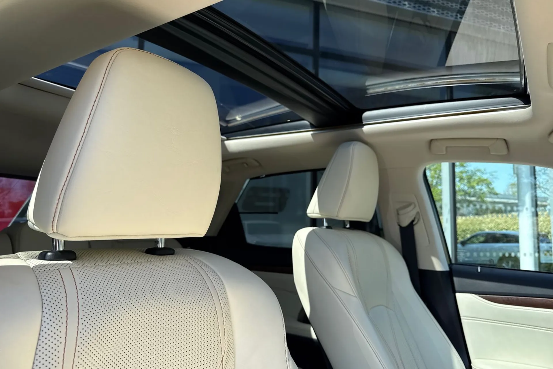 LEXUS RX thumbnail image number 44