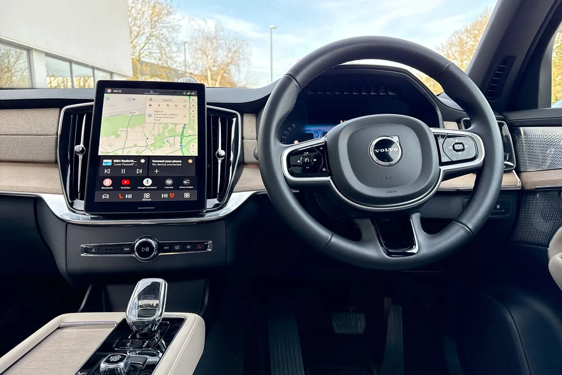 Volvo XC90 thumbnail image number 36