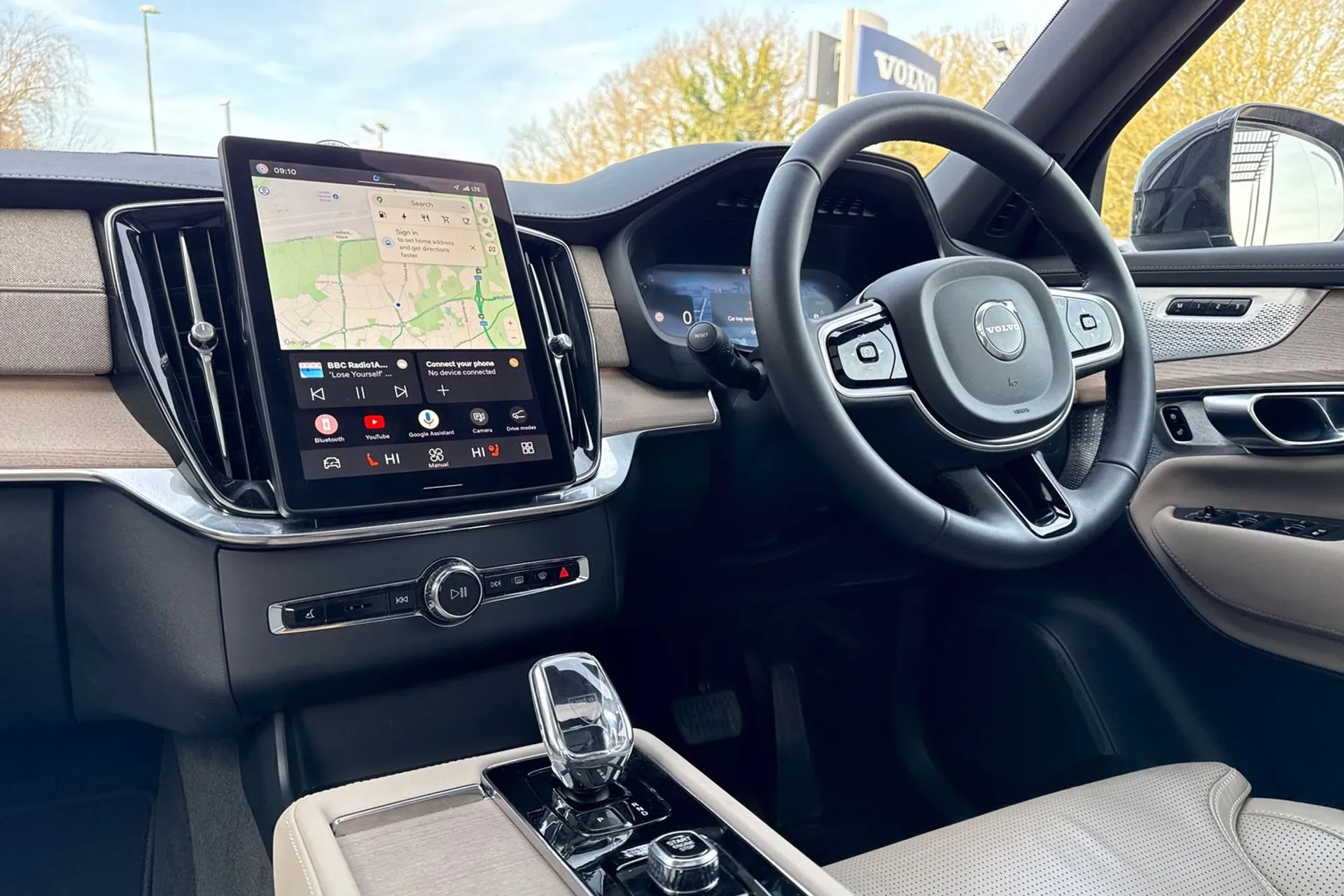 Volvo XC90 thumbnail image number 37