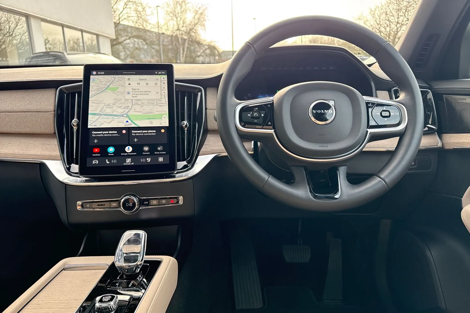 Volvo XC90 thumbnail image number 36