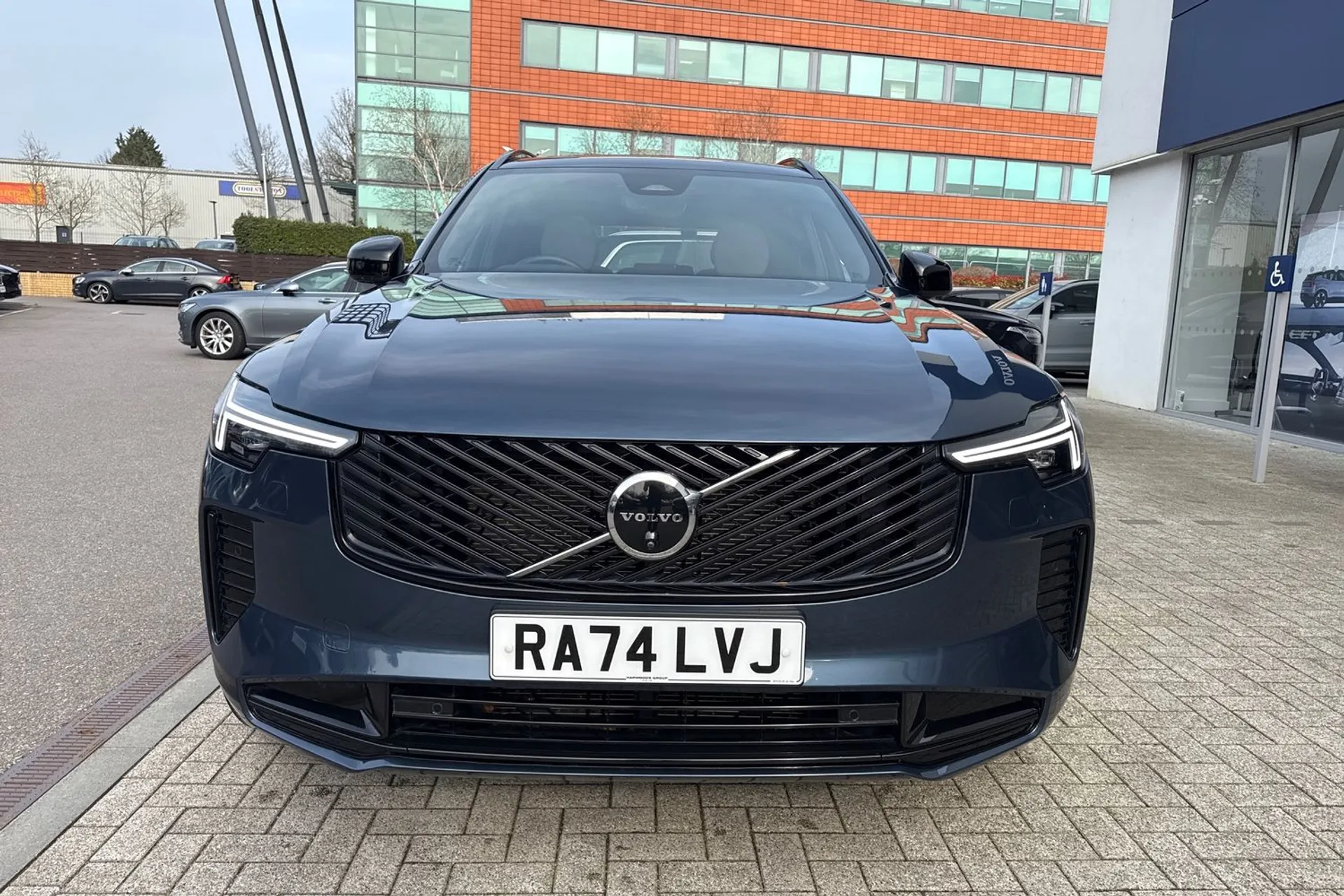 Volvo XC90 thumbnail image number 14