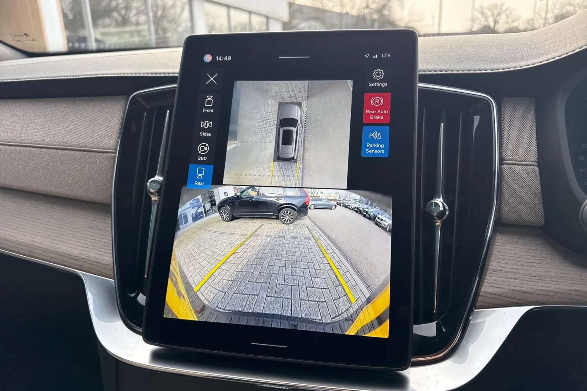 Volvo XC90 thumbnail image number 40