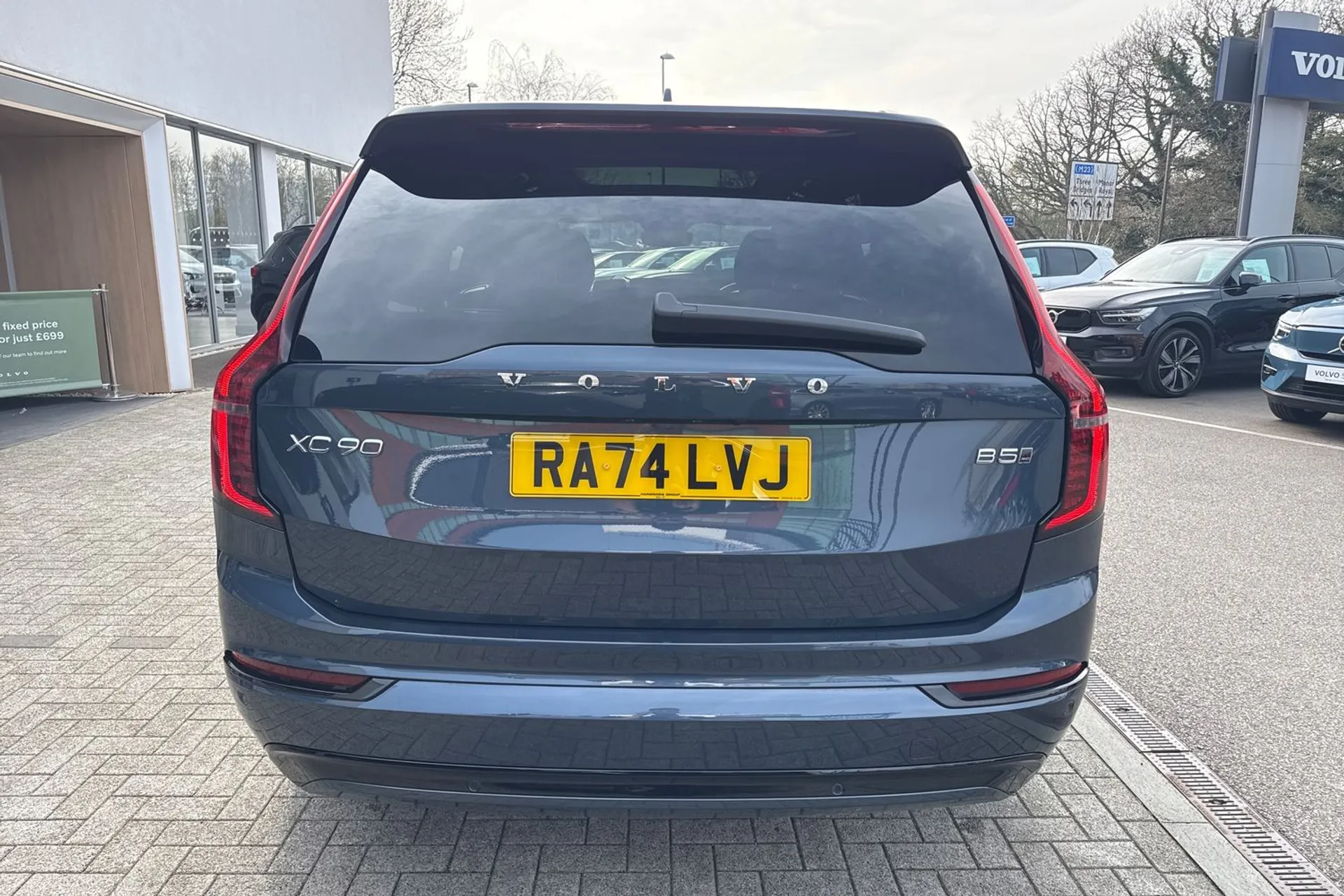 Volvo XC90 thumbnail image number 10