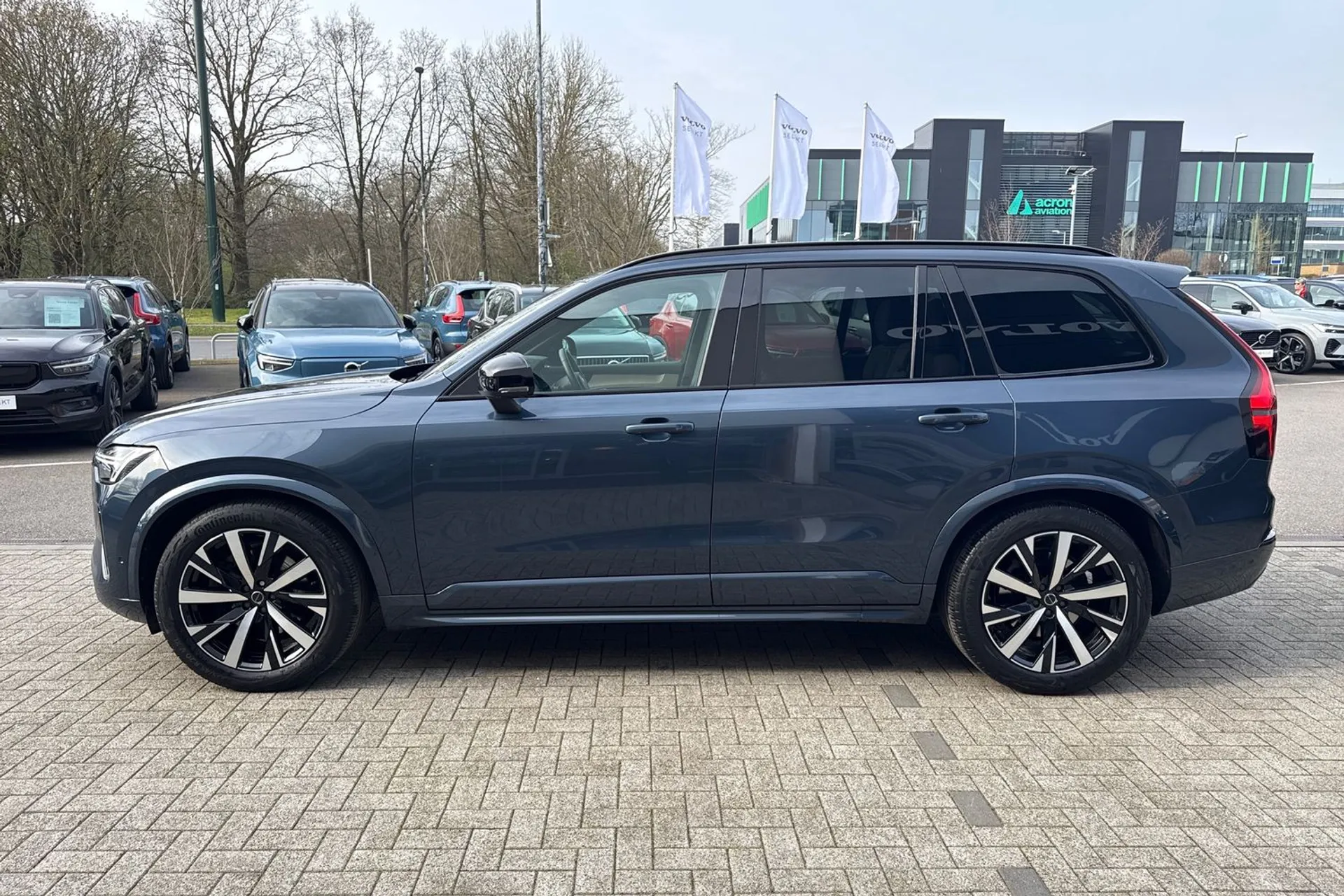 Volvo XC90 thumbnail image number 12