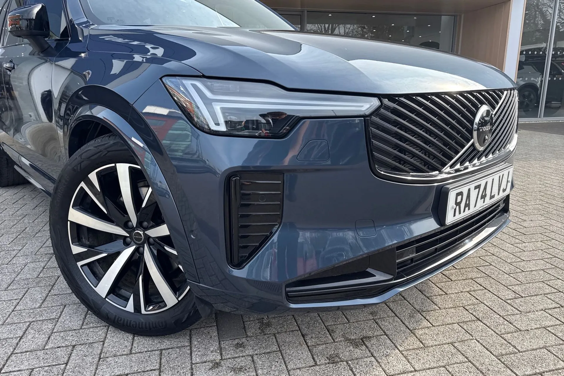 Volvo XC90 thumbnail image number 8