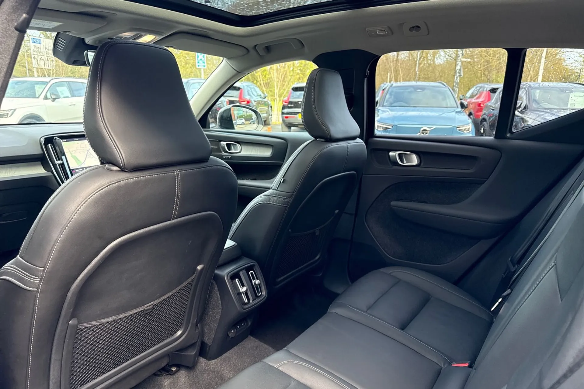 Volvo XC40 thumbnail image number 31