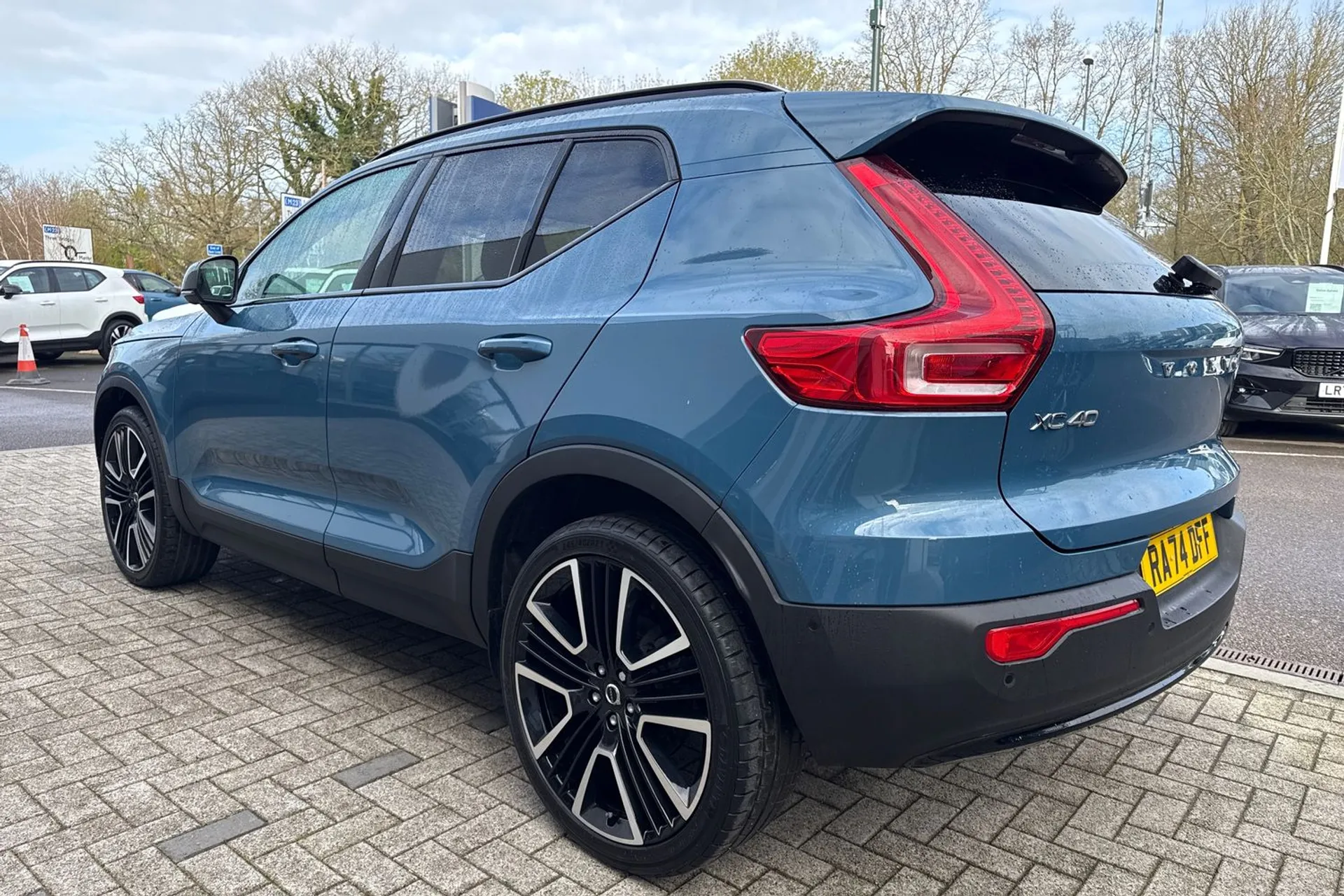 Volvo XC40 thumbnail image number 10