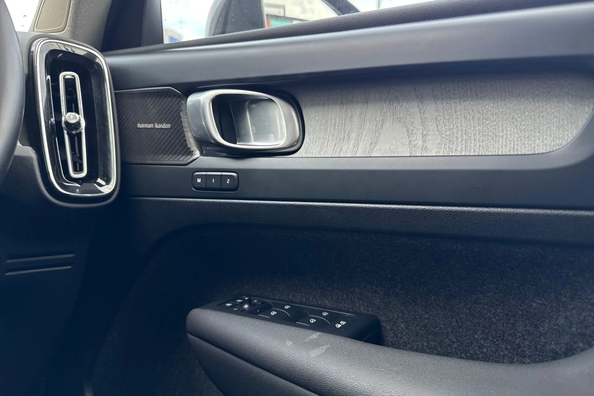 Volvo XC40 thumbnail image number 42