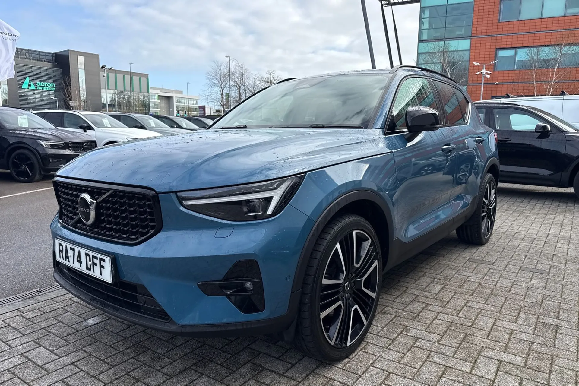 Volvo XC40 thumbnail image number 12