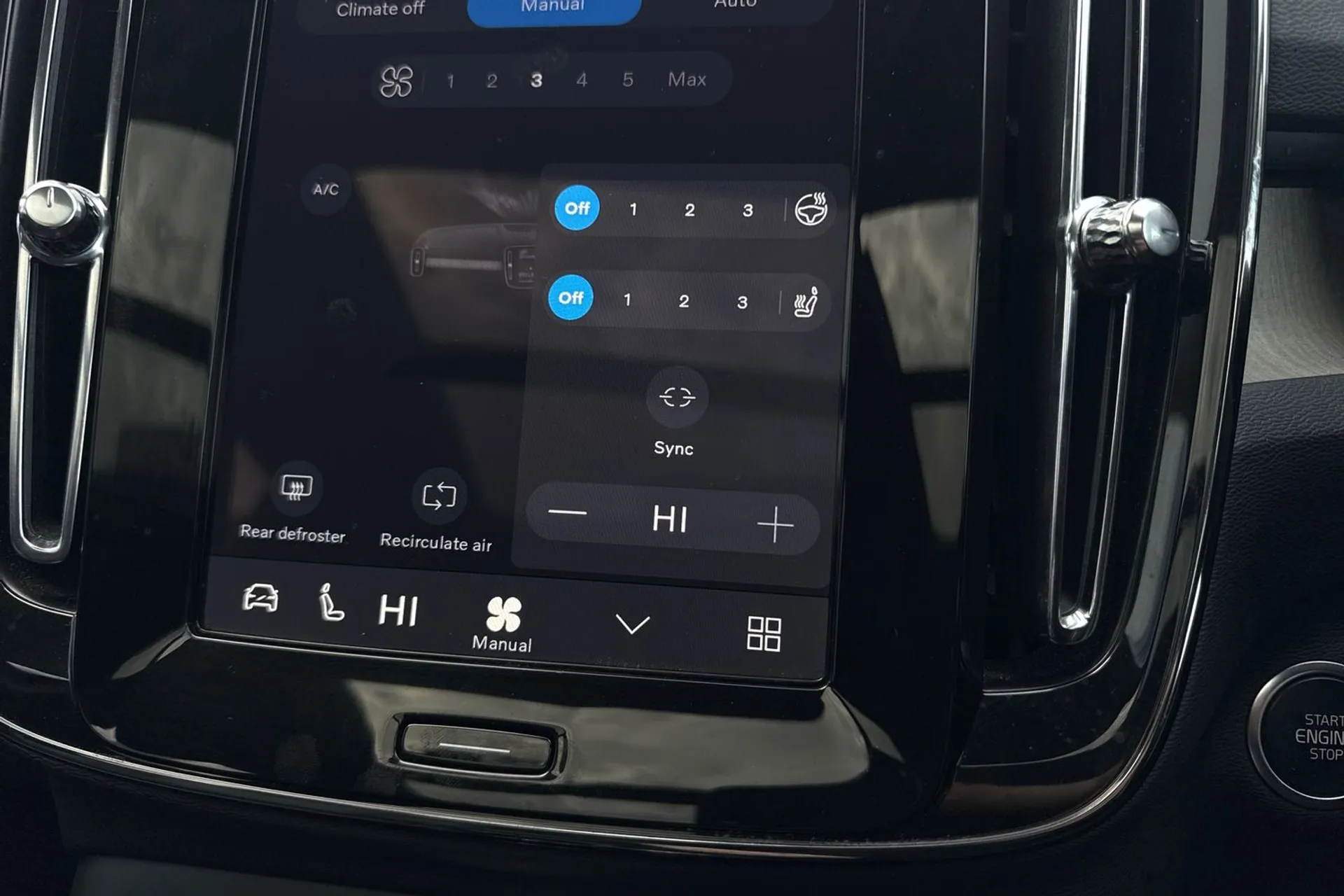 Volvo XC40 thumbnail image number 40