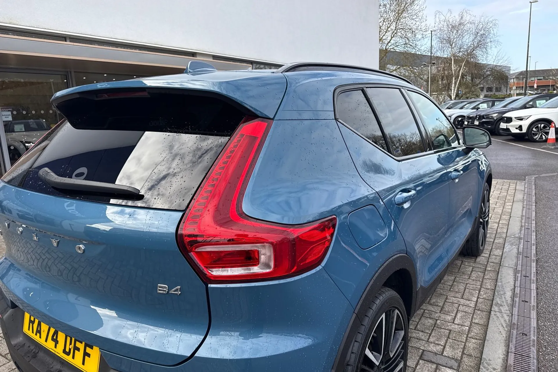 Volvo XC40 thumbnail image number 15