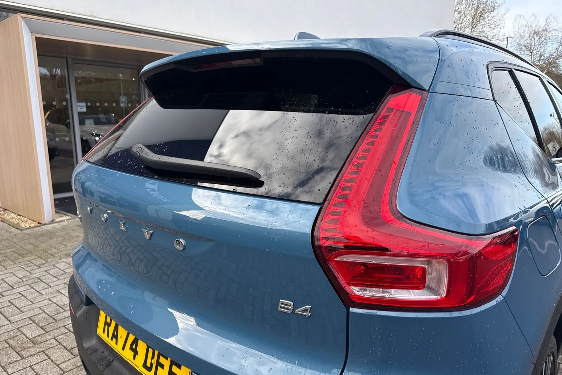 Volvo XC40 thumbnail image number 16