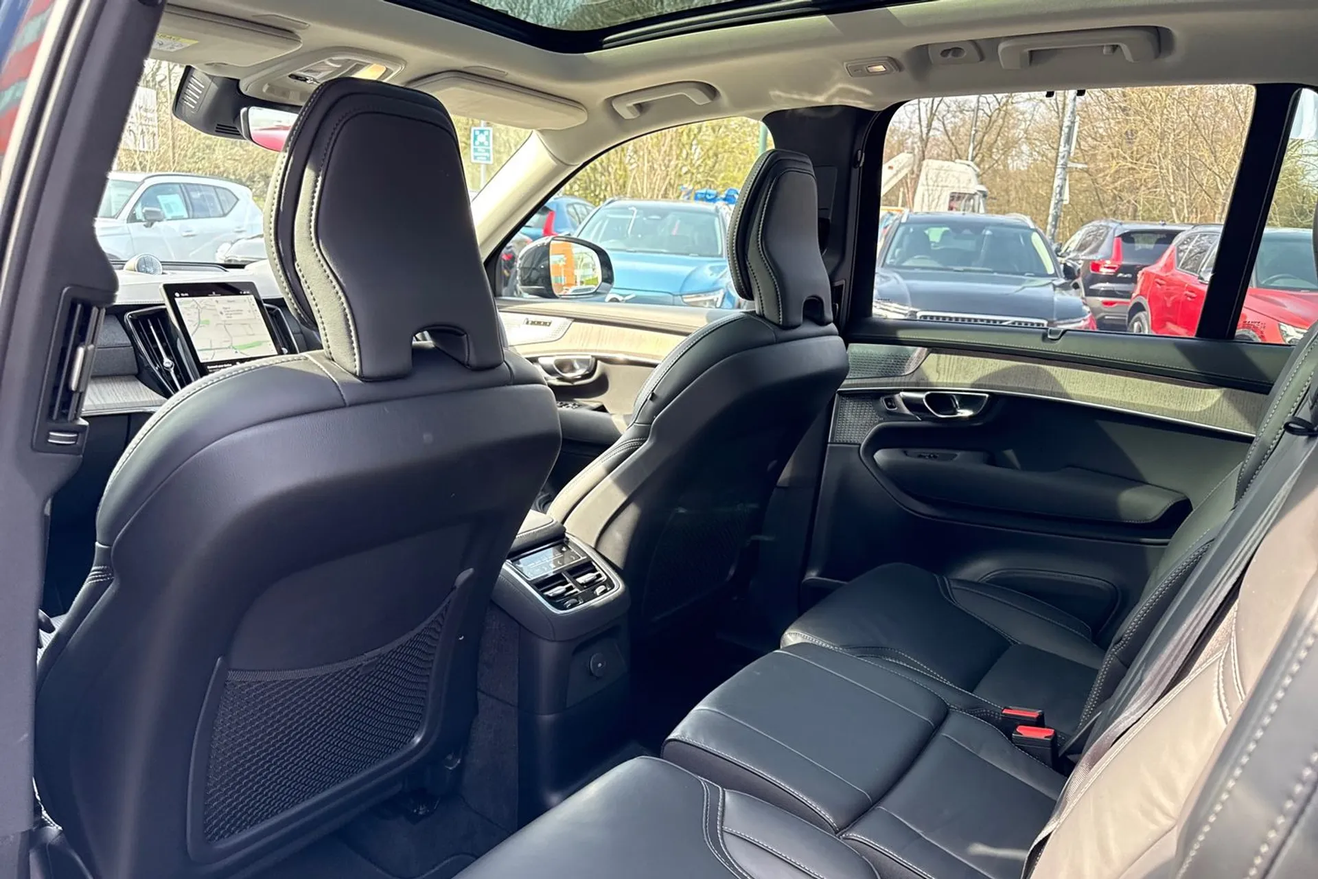 Volvo XC90 thumbnail image number 31