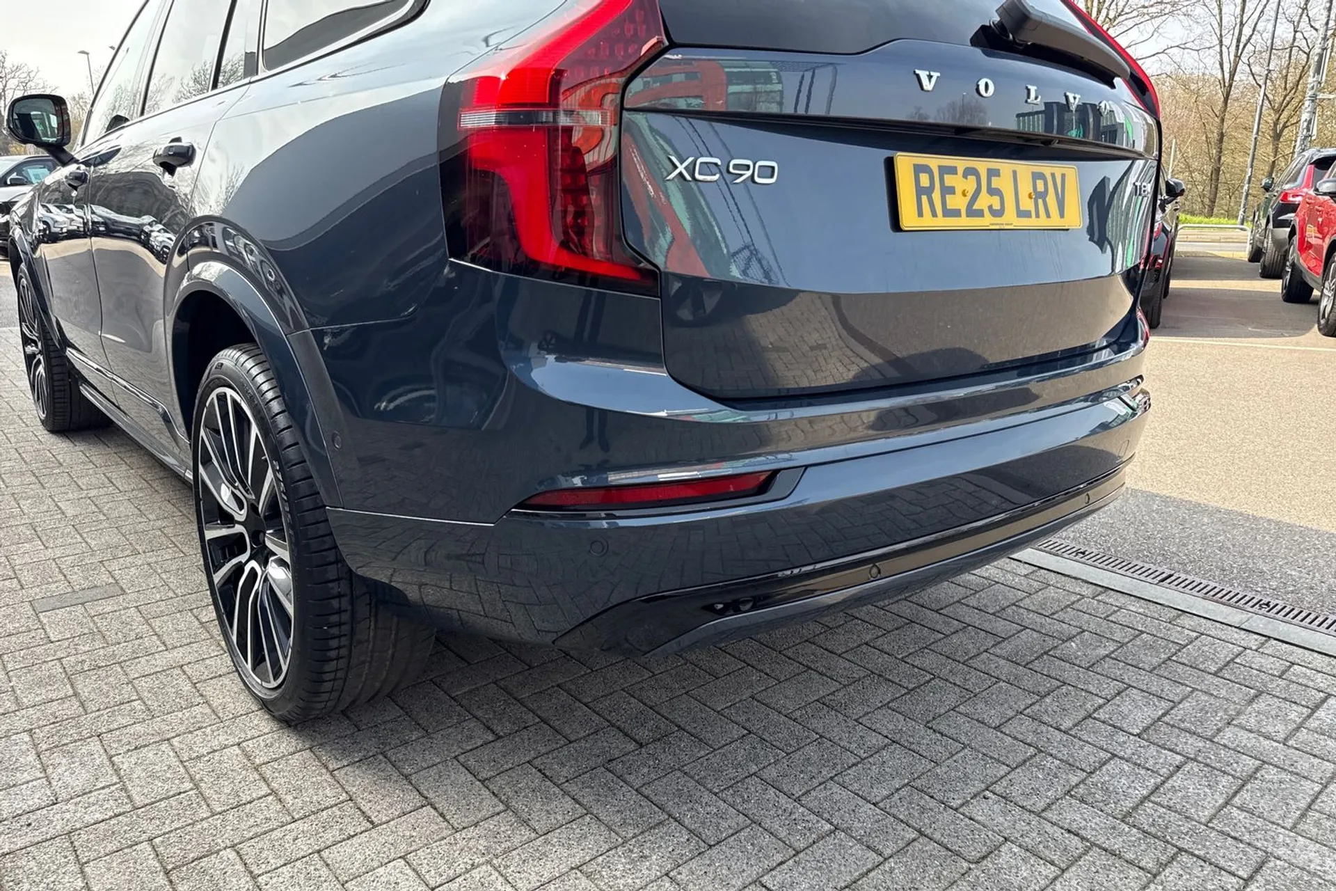 Volvo XC90 thumbnail image number 18