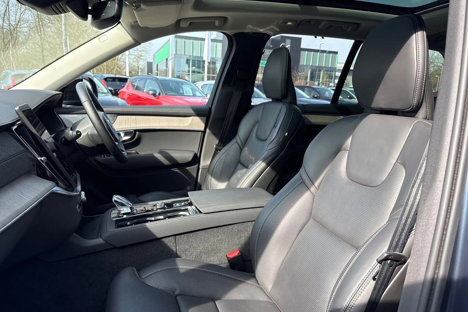 Volvo XC90 thumbnail image number 29