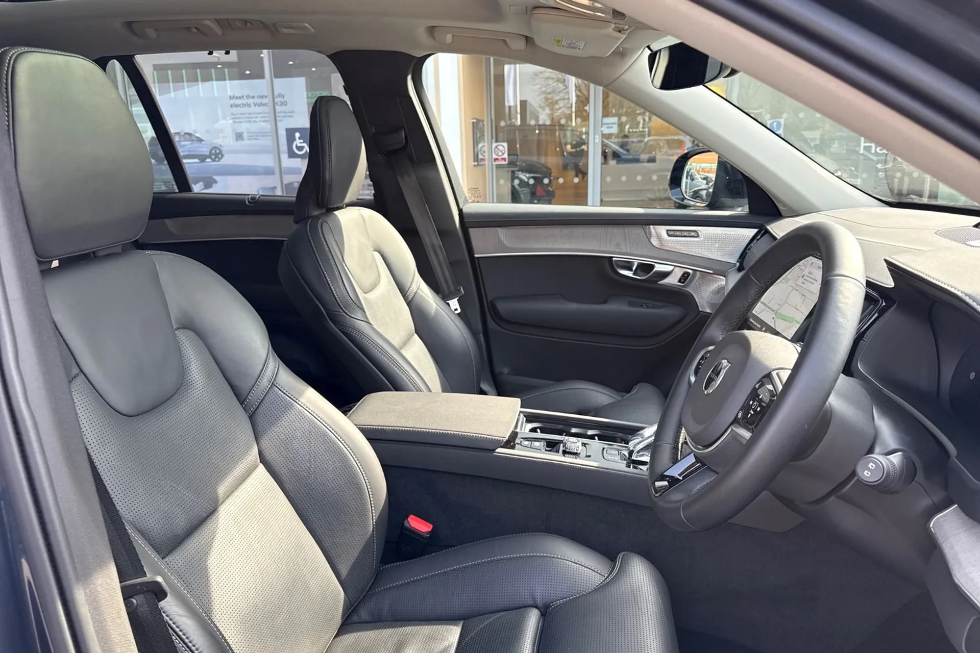 Volvo XC90 thumbnail image number 27