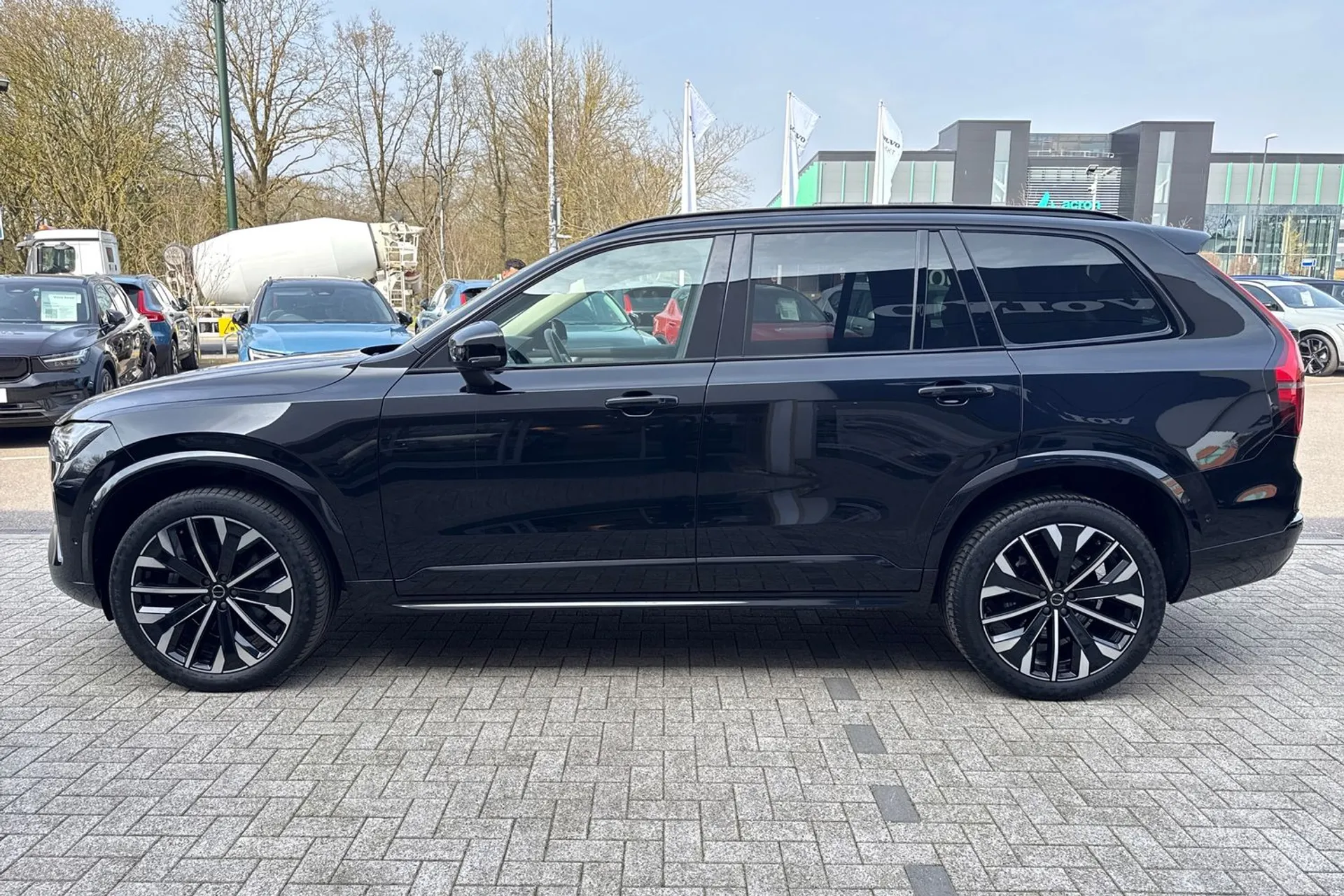 Volvo XC90 thumbnail image number 12