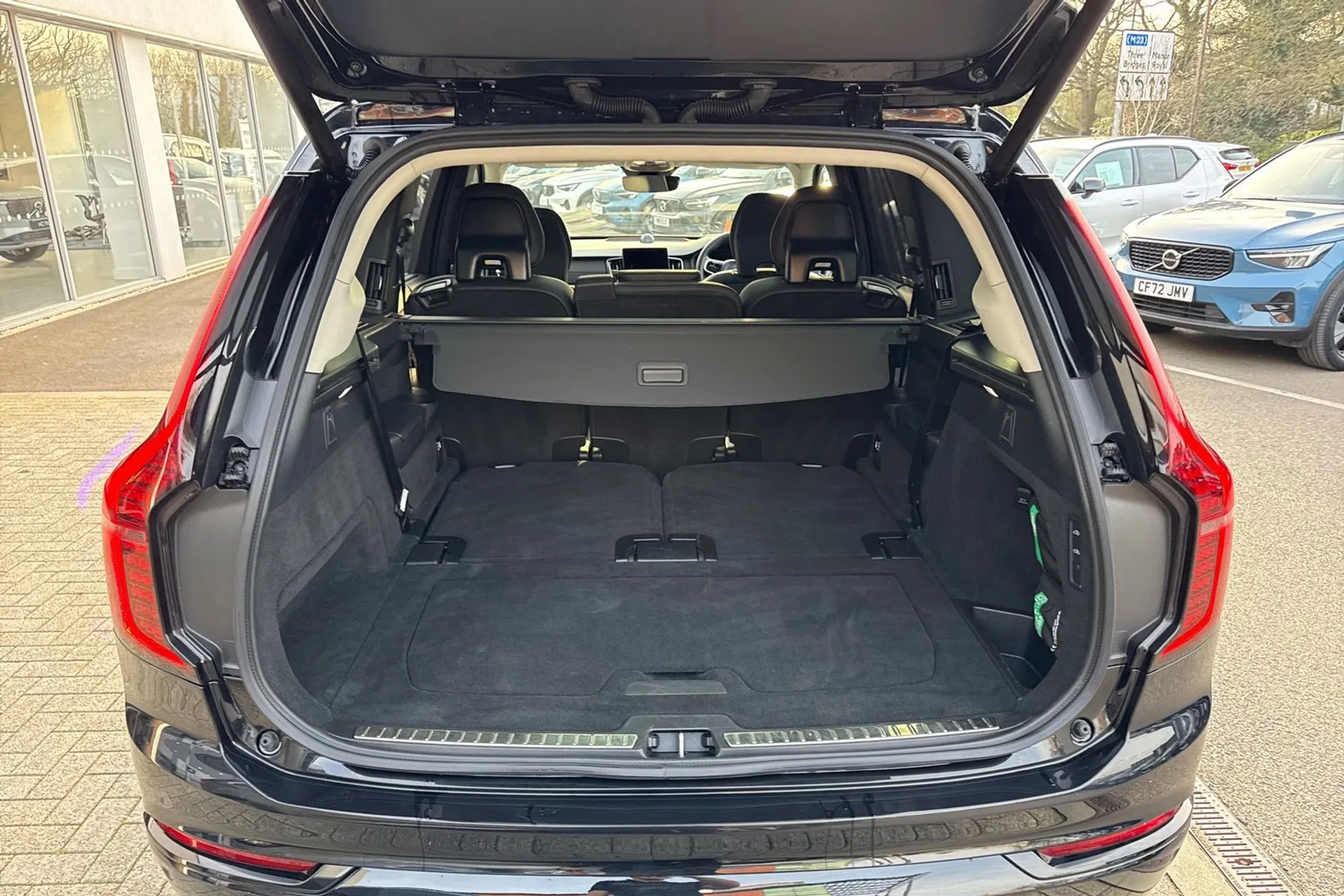 Volvo XC90 thumbnail image number 21