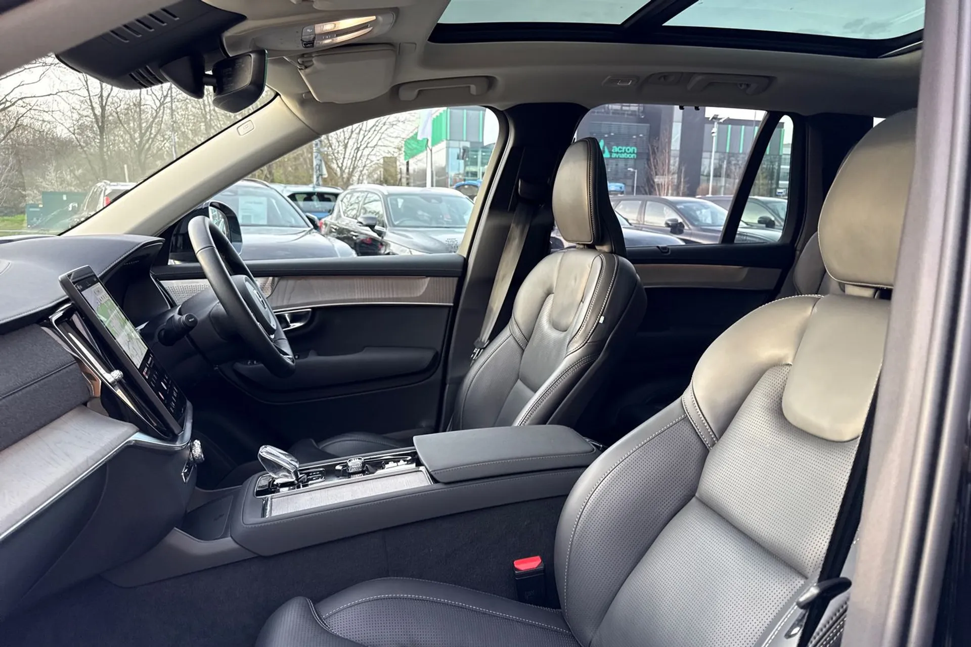 Volvo XC90 thumbnail image number 30