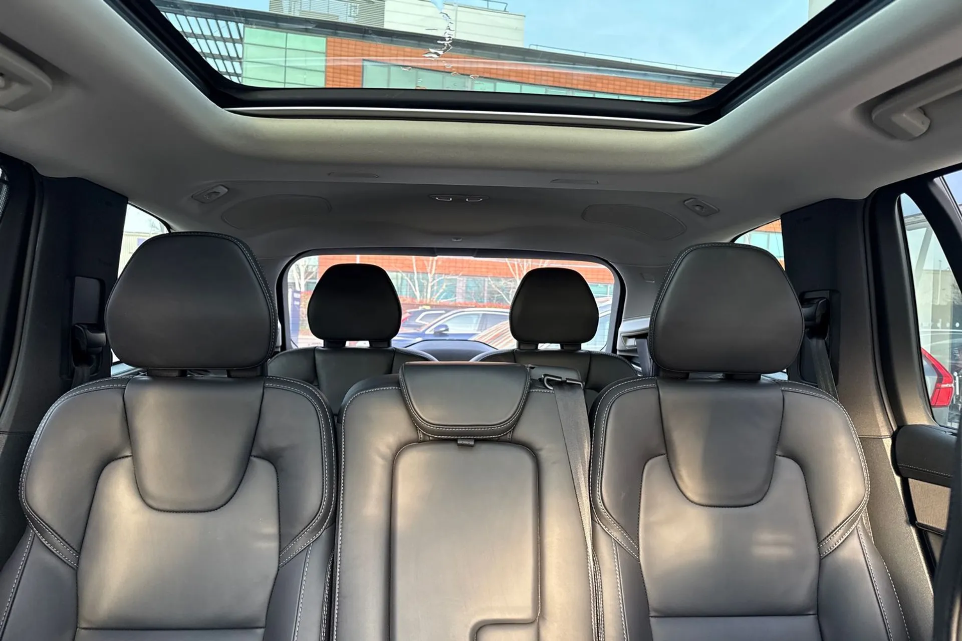 Volvo XC90 thumbnail image number 6